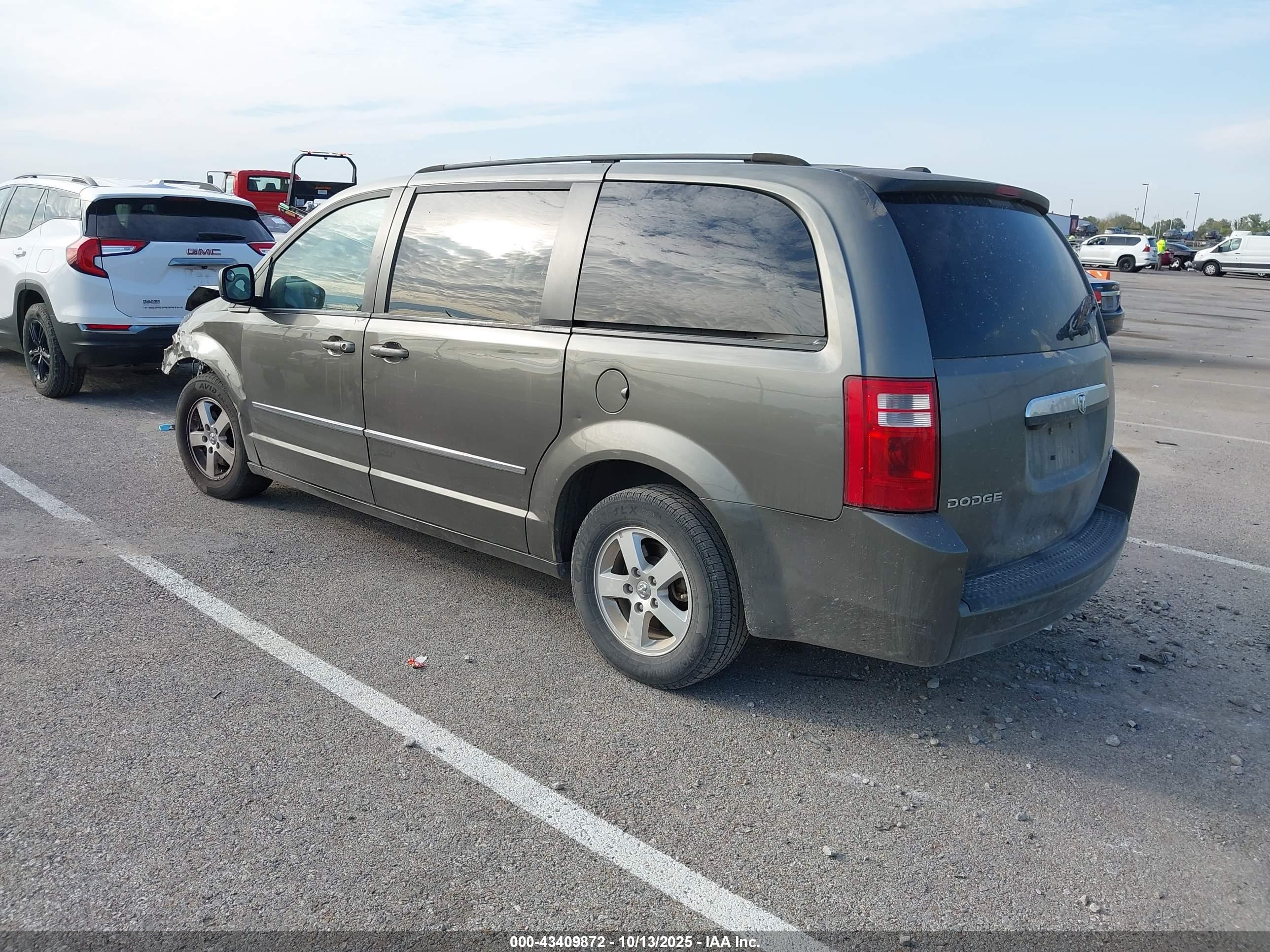 DODGE GRAND image 3