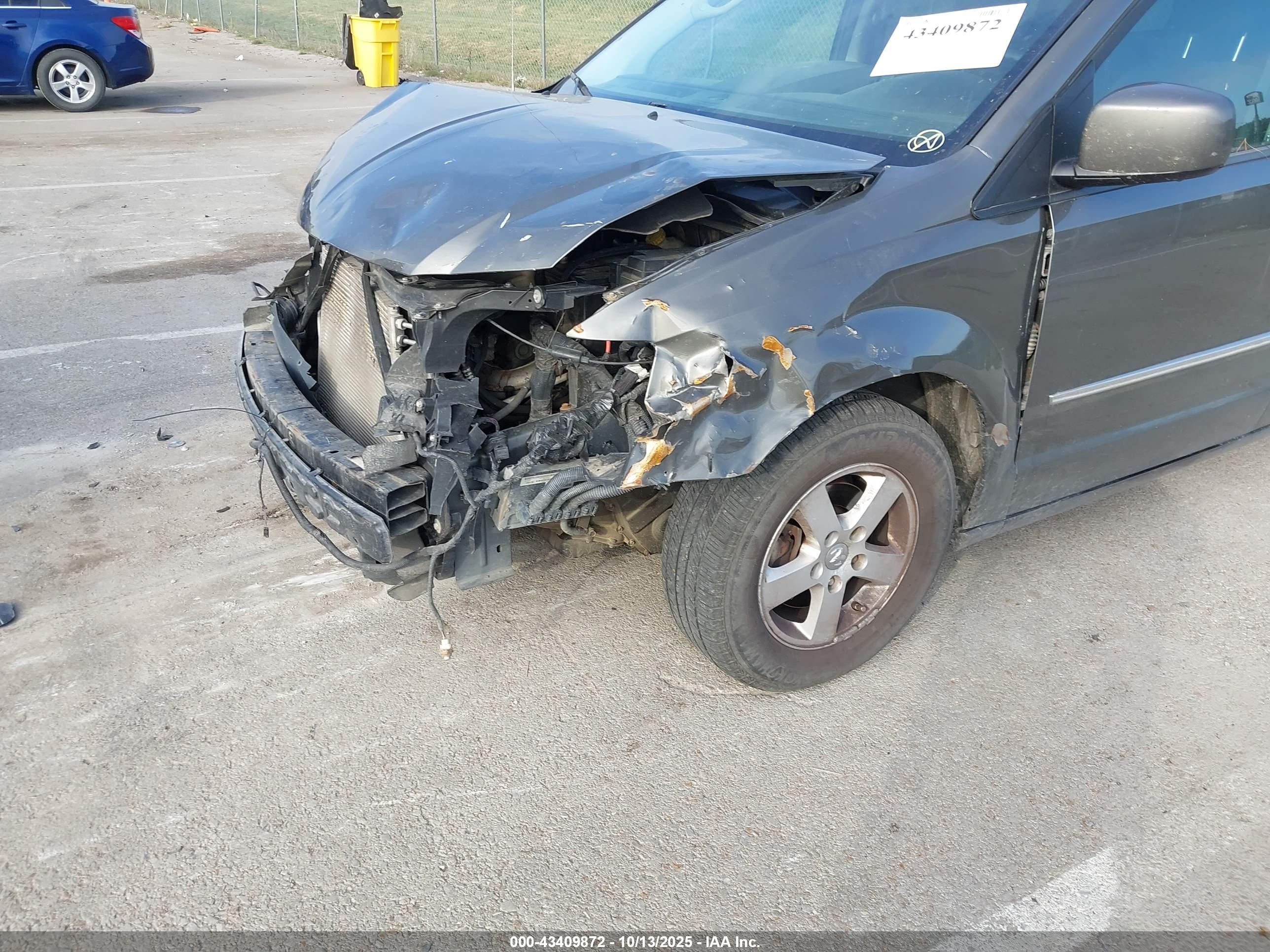 DODGE GRAND image 6