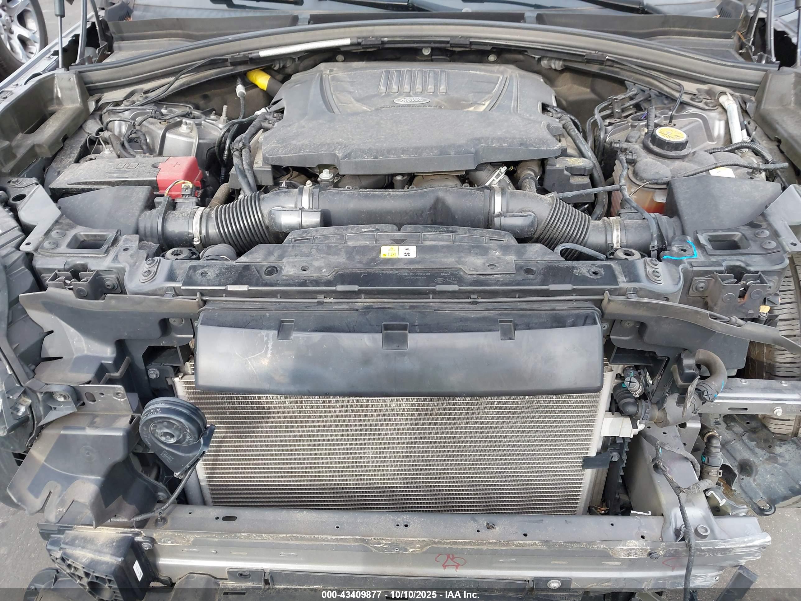 LAND ROVER image 10