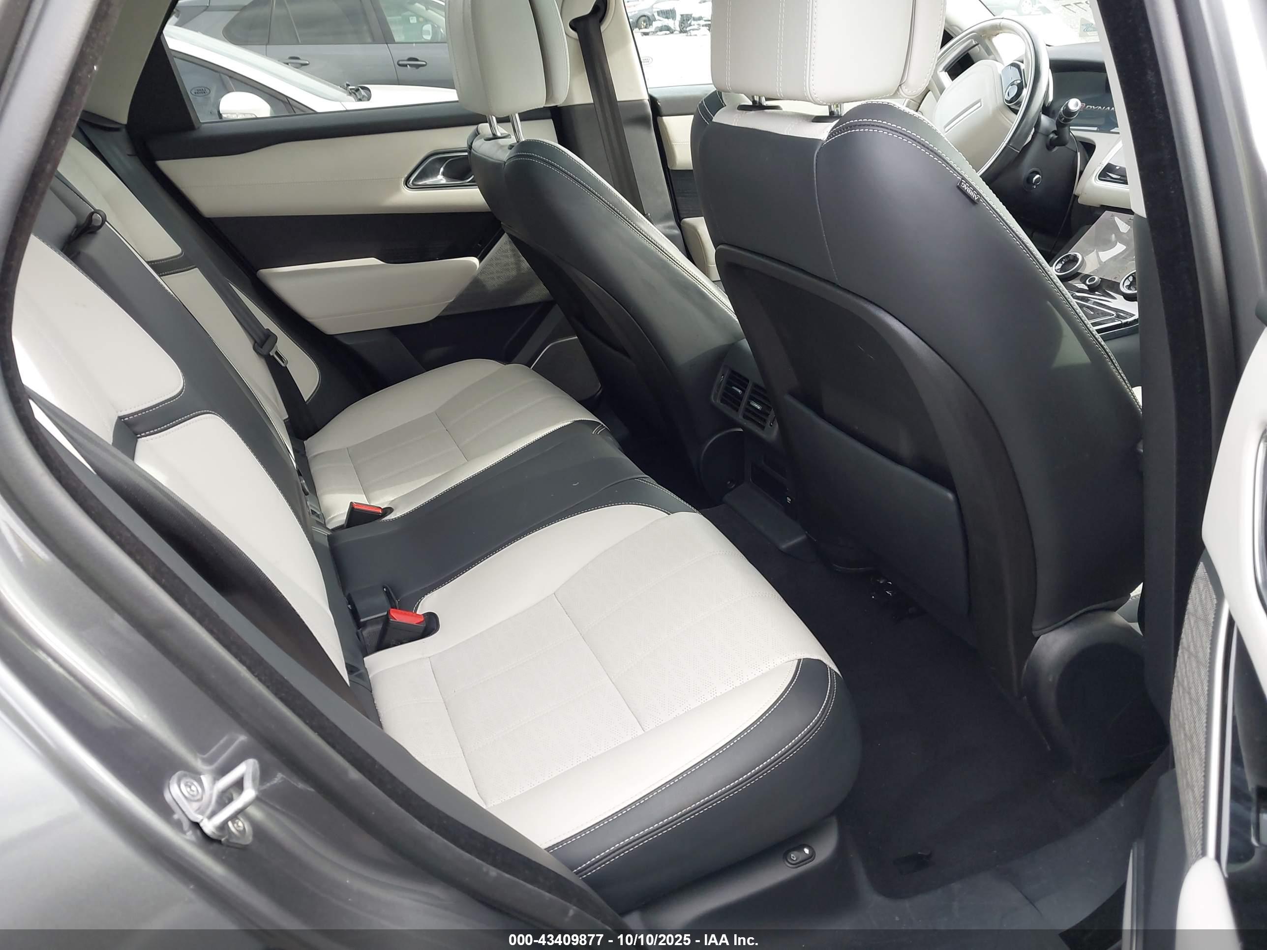 LAND ROVER image 8