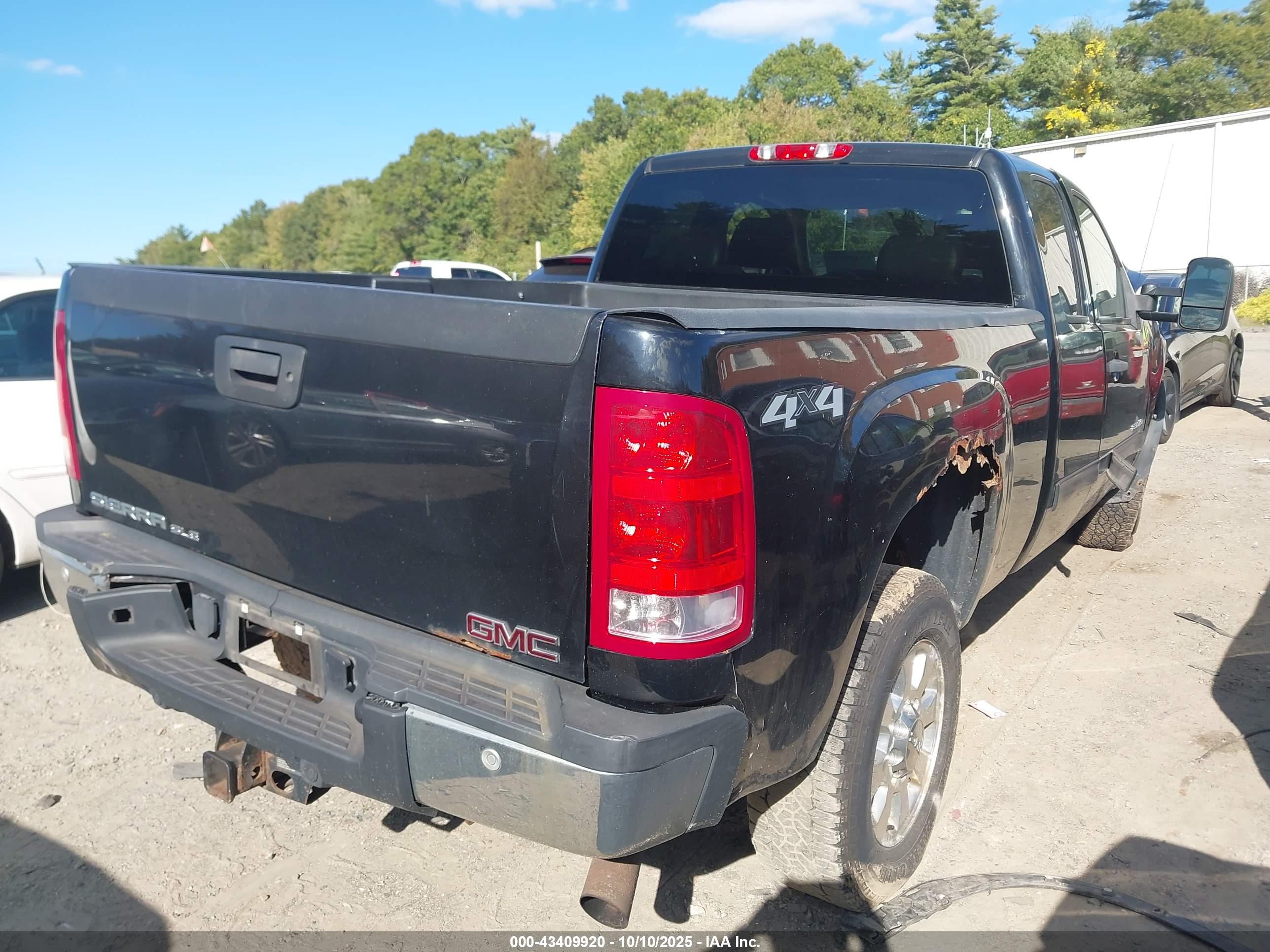 GMC SIERRA image 4