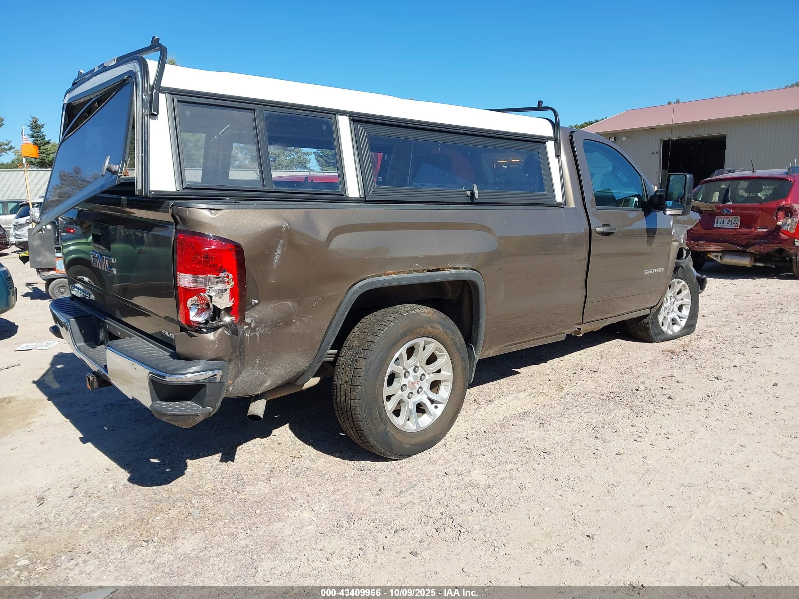 GMC SIERRA image 4