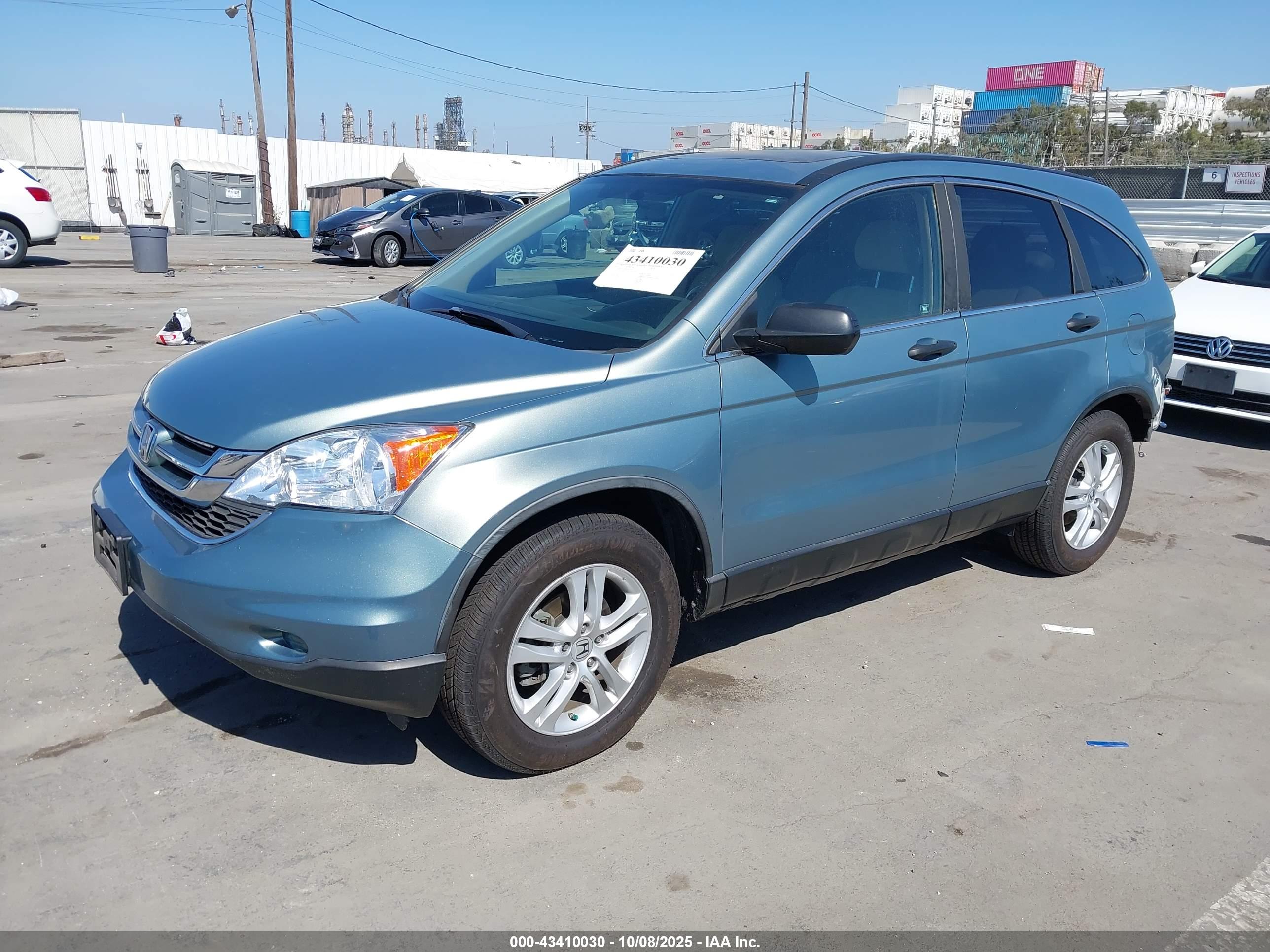 HONDA CR-V image 2