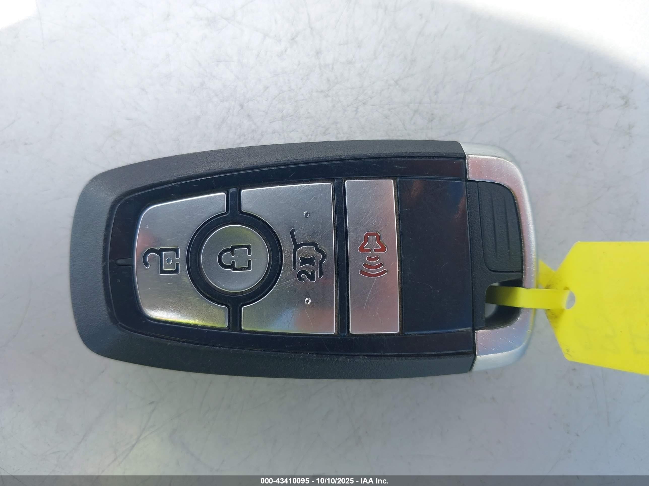 FORD ESCAPE image 11