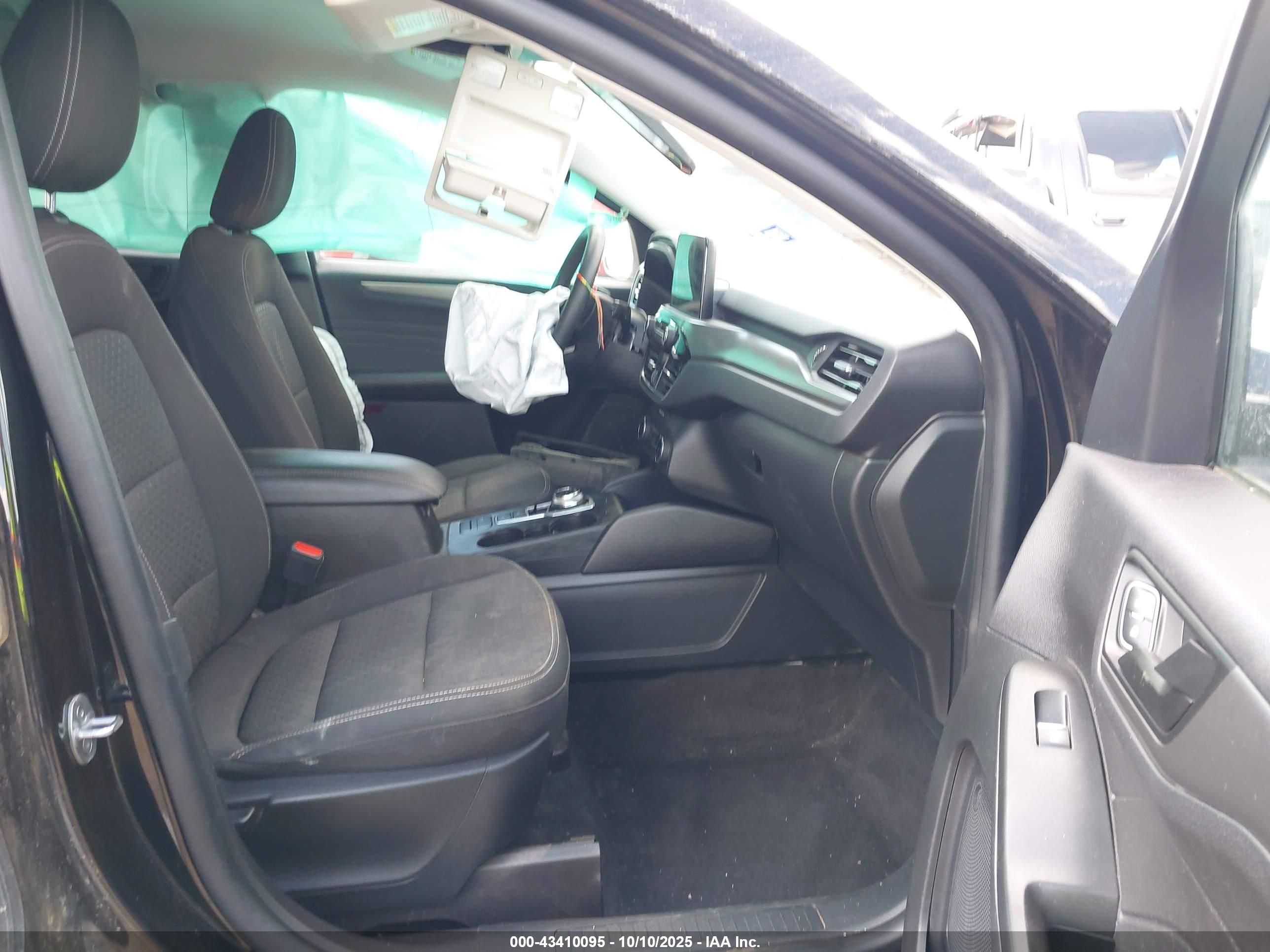 FORD ESCAPE image 5