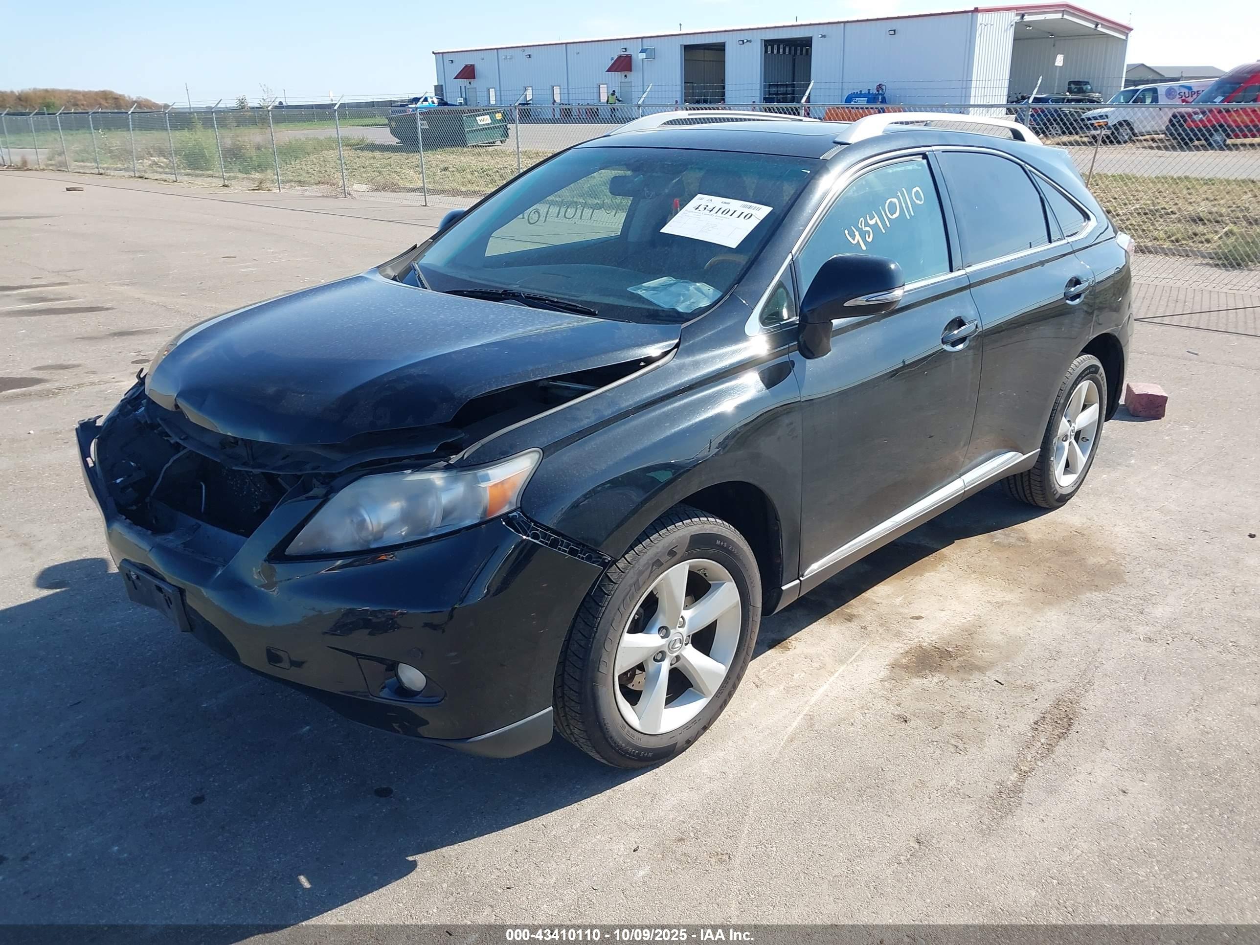 LEXUS RX image 2