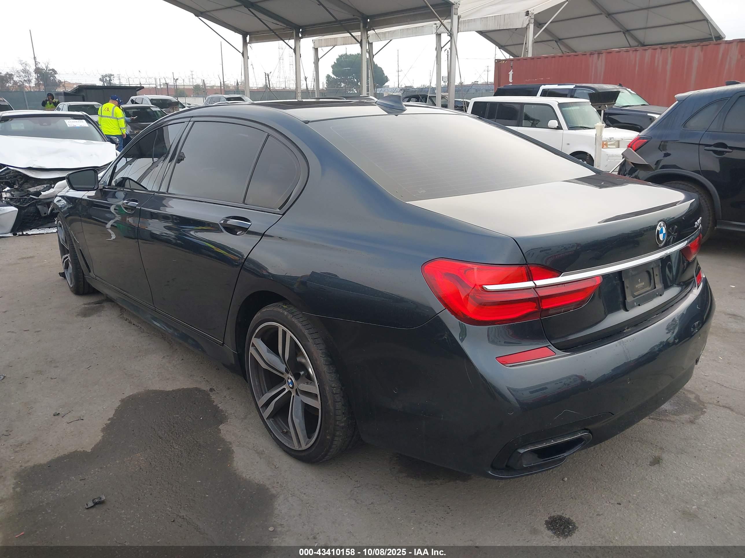 BMW 740I image 3