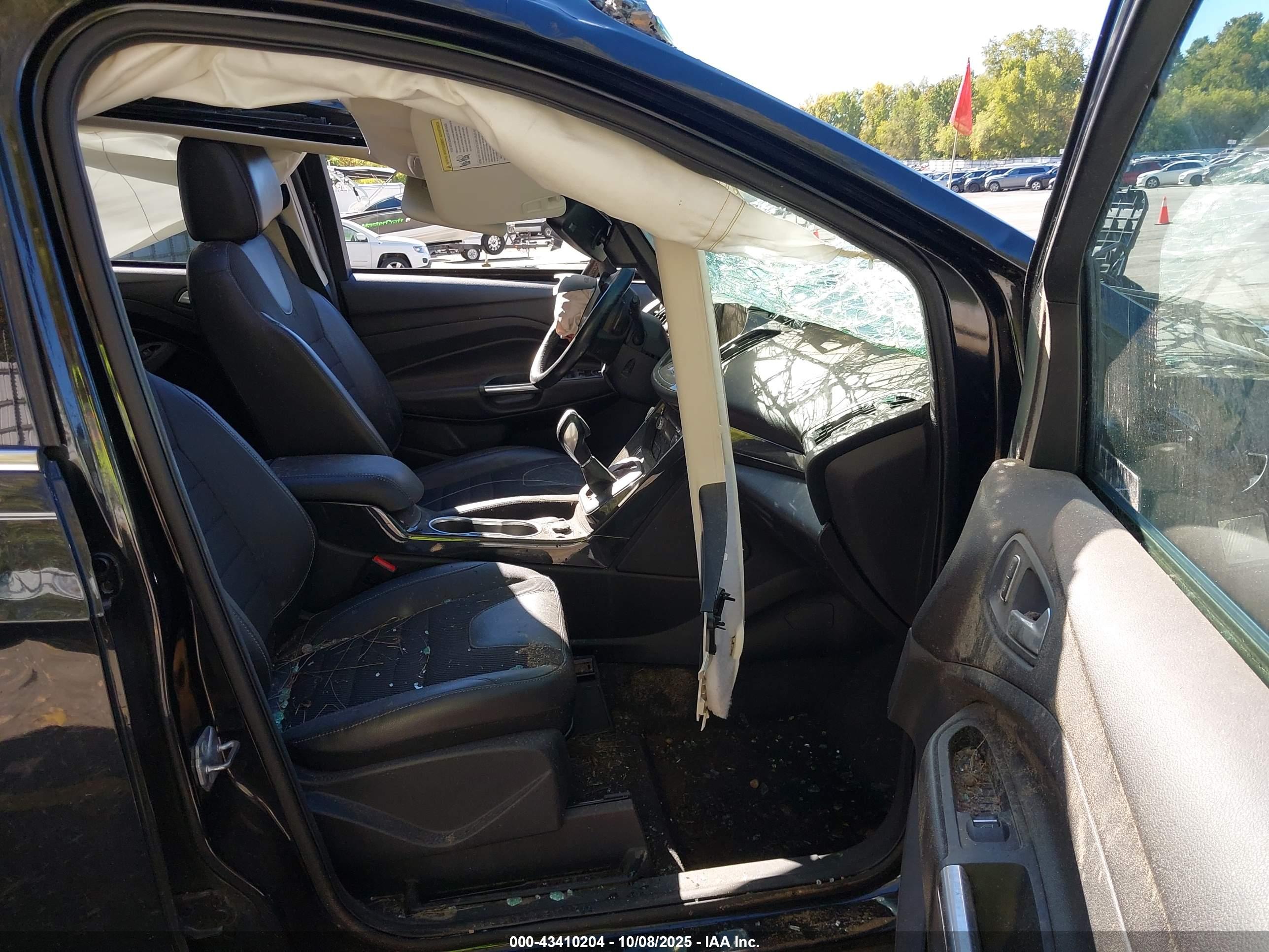 FORD ESCAPE image 5