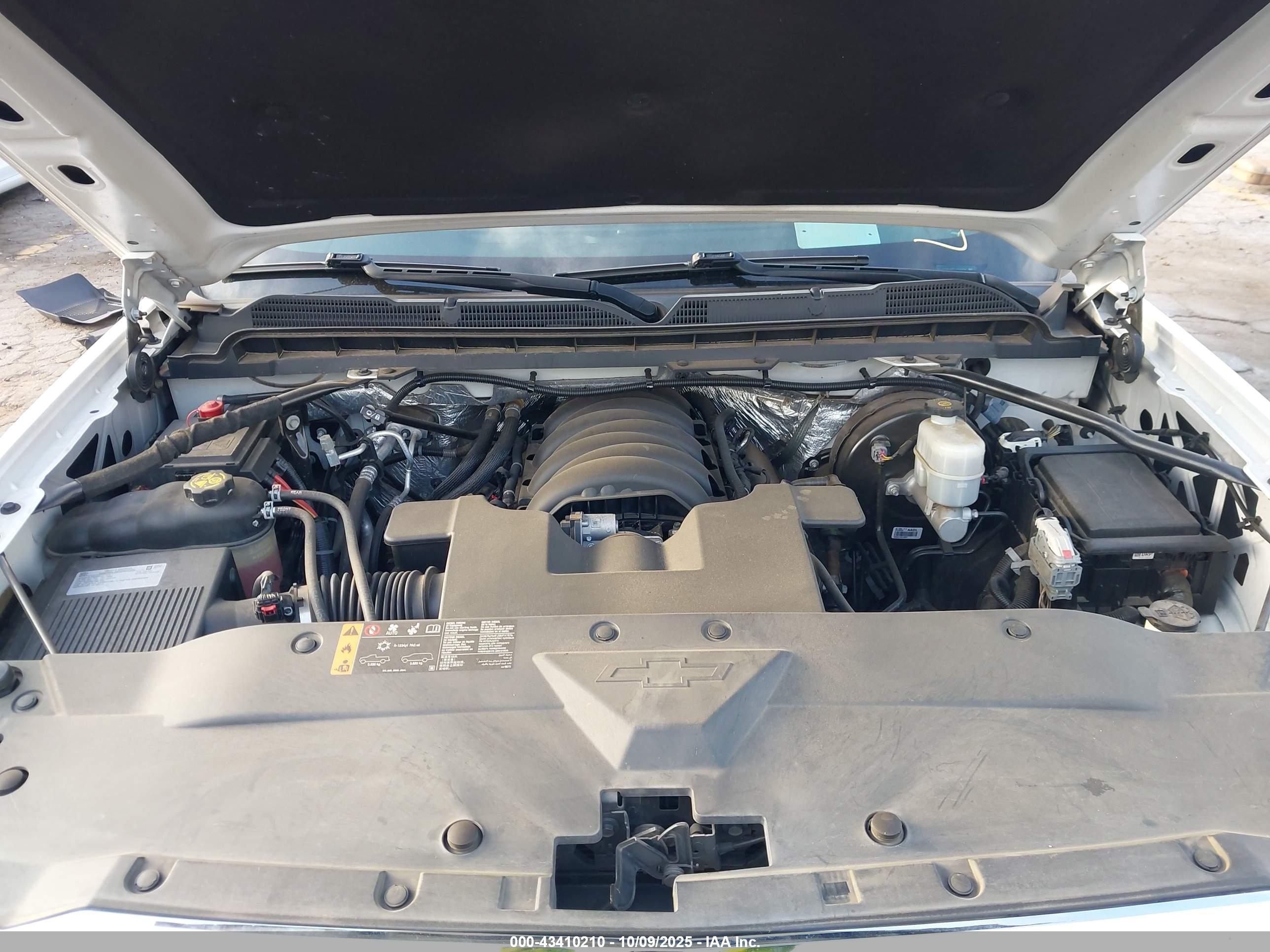 CHEVROLET SILVERADO image 10
