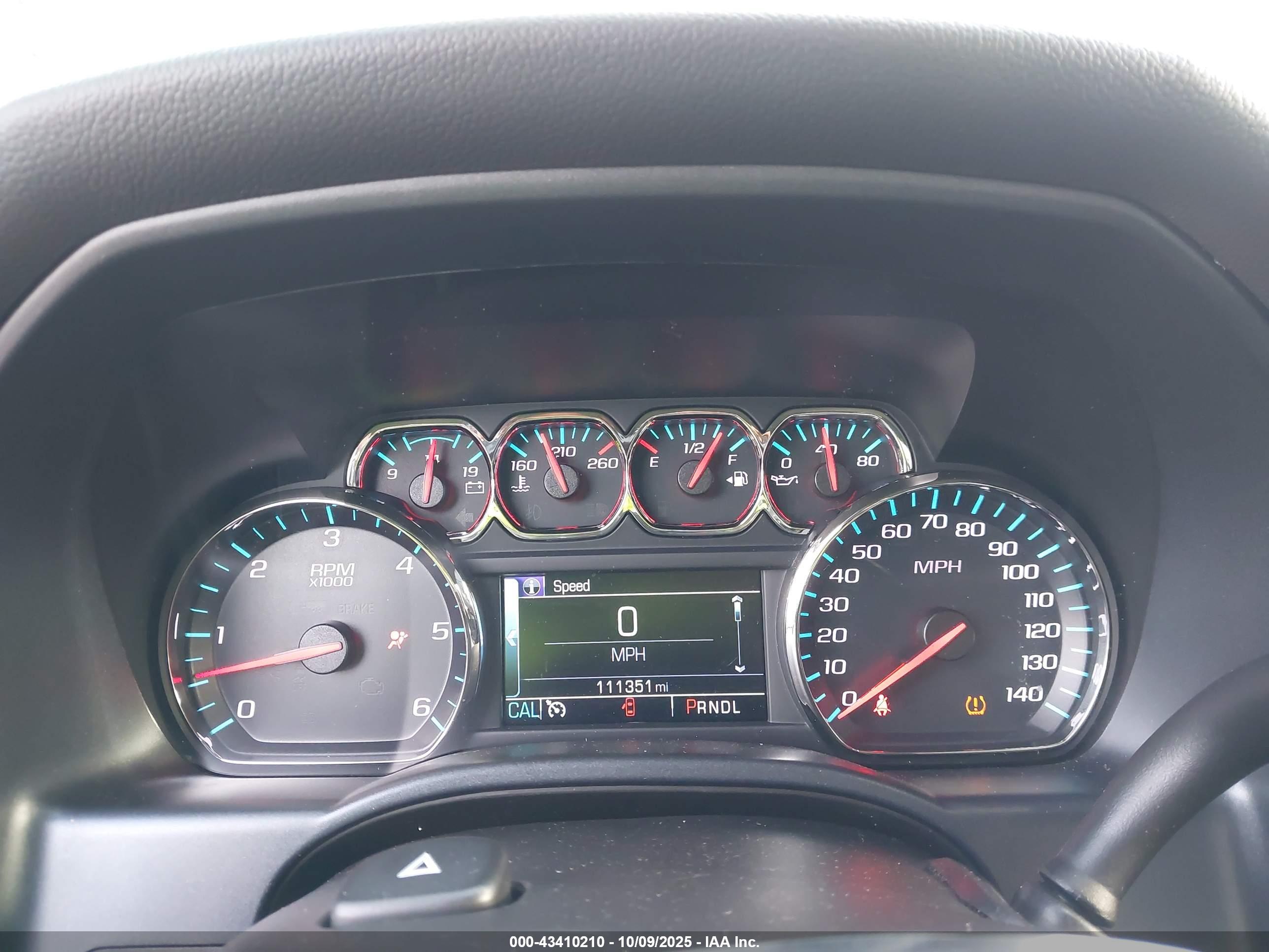 CHEVROLET SILVERADO image 7