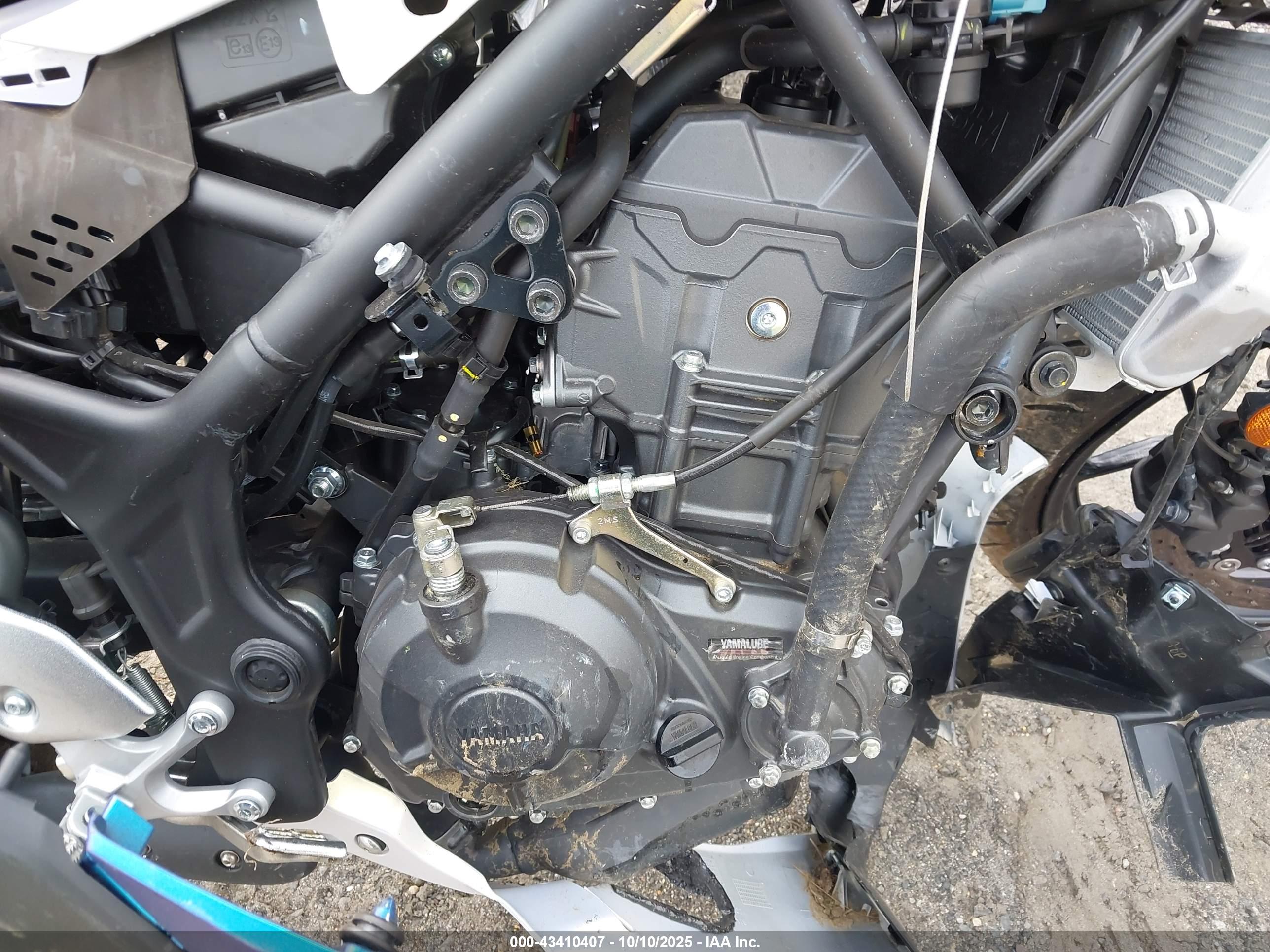 YAMAHA YFZ320 image 8