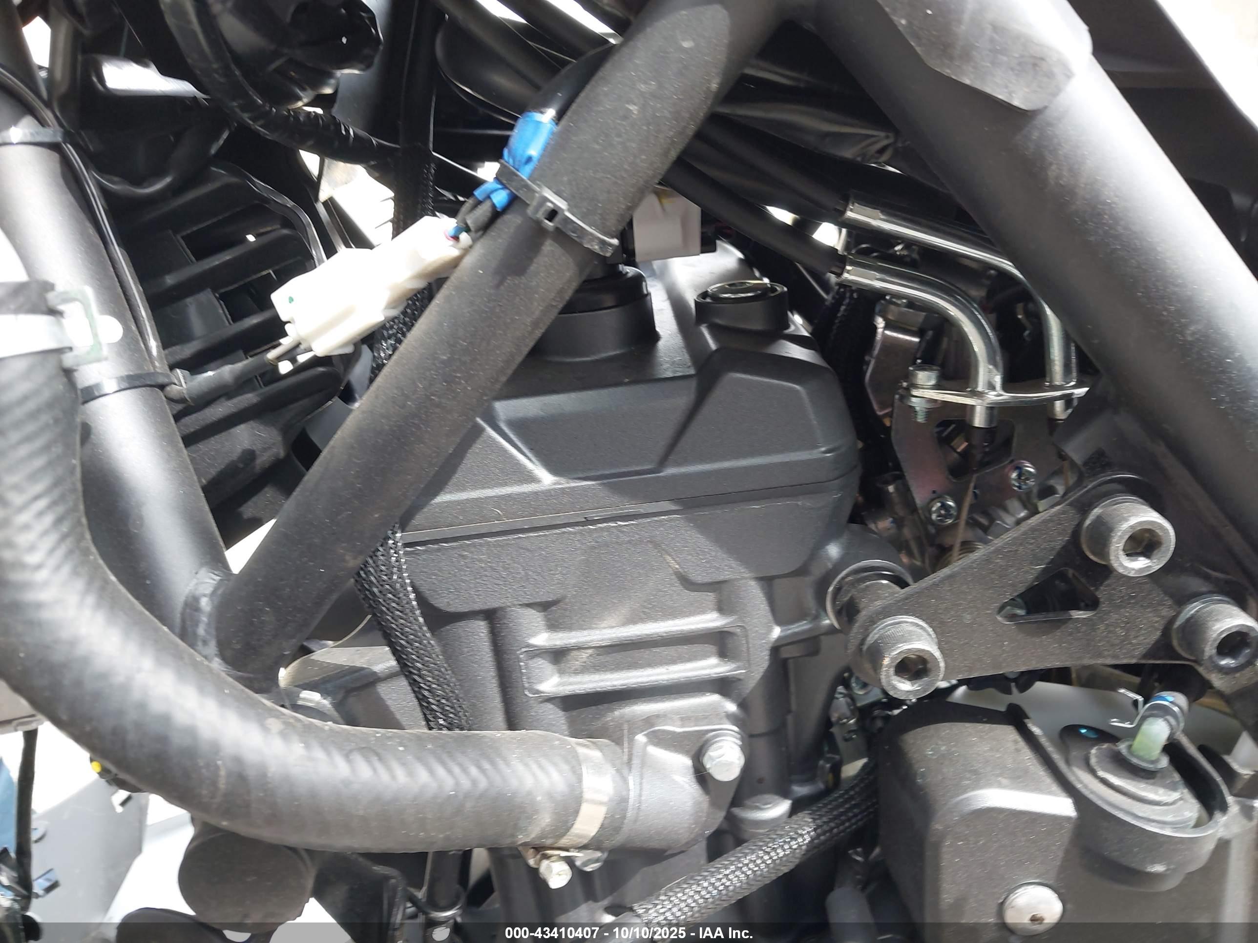 YAMAHA YFZ320 image 9