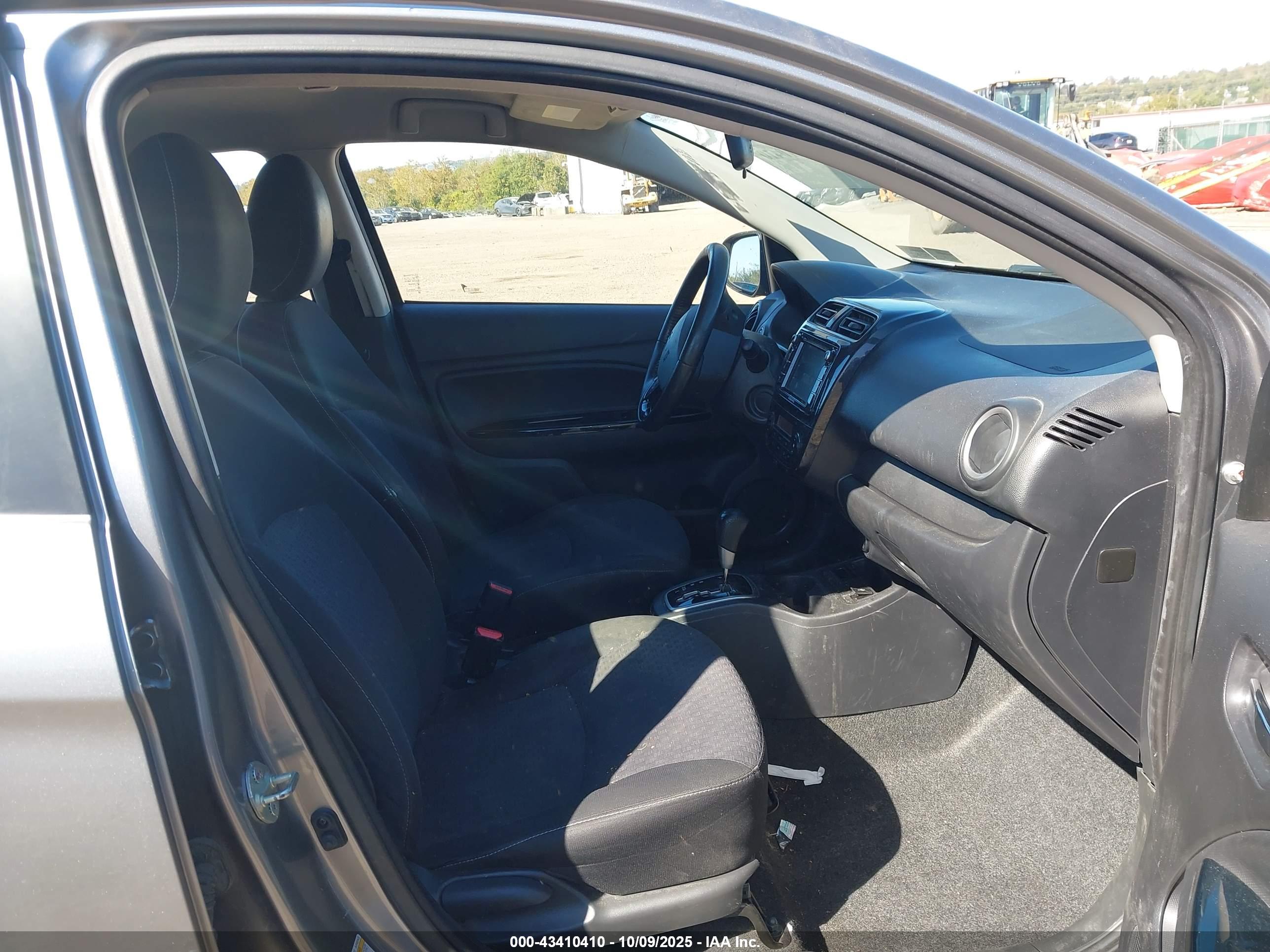 MITSUBISHI MIRAGE image 5