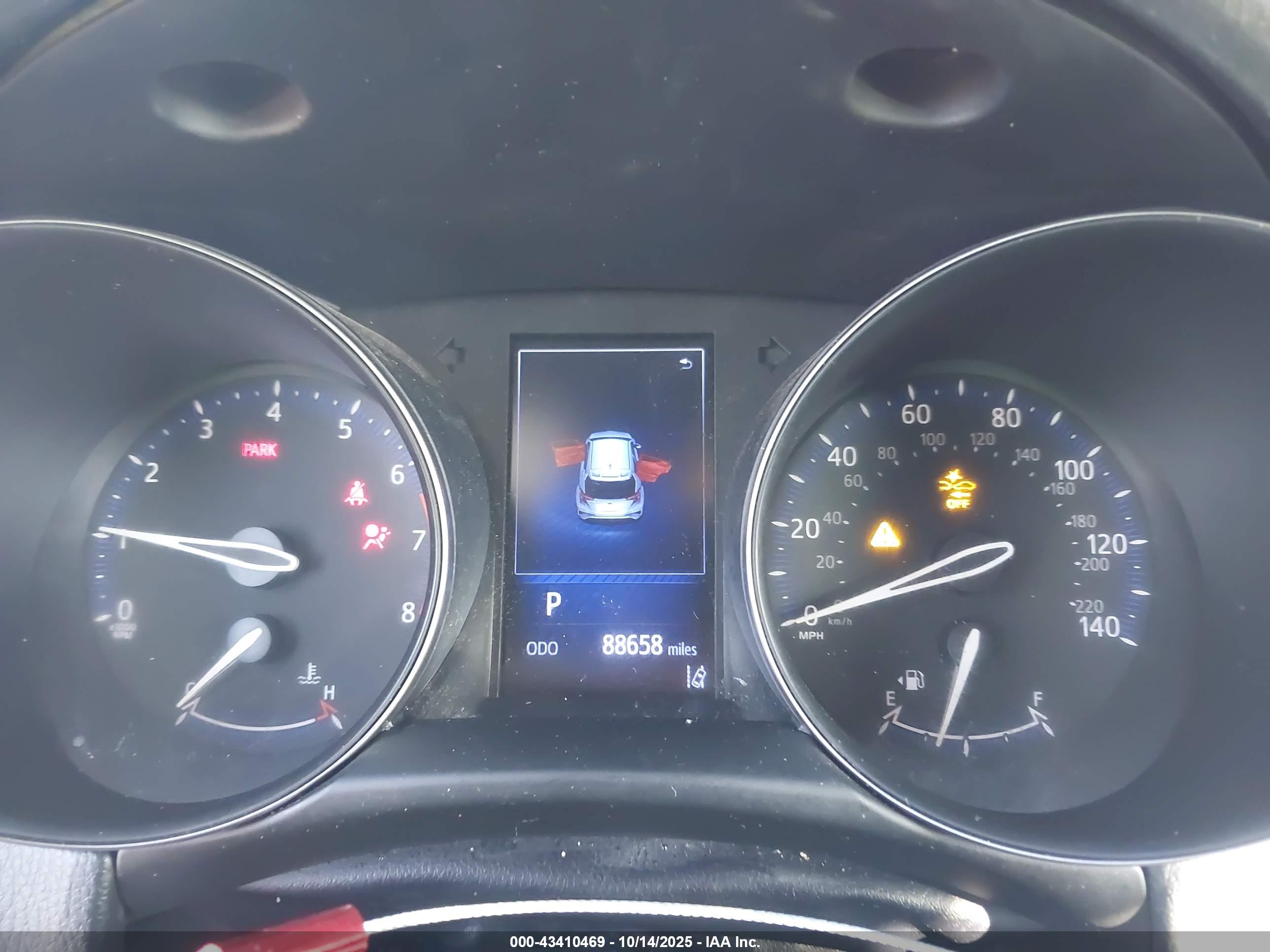 TOYOTA C-HR image 7