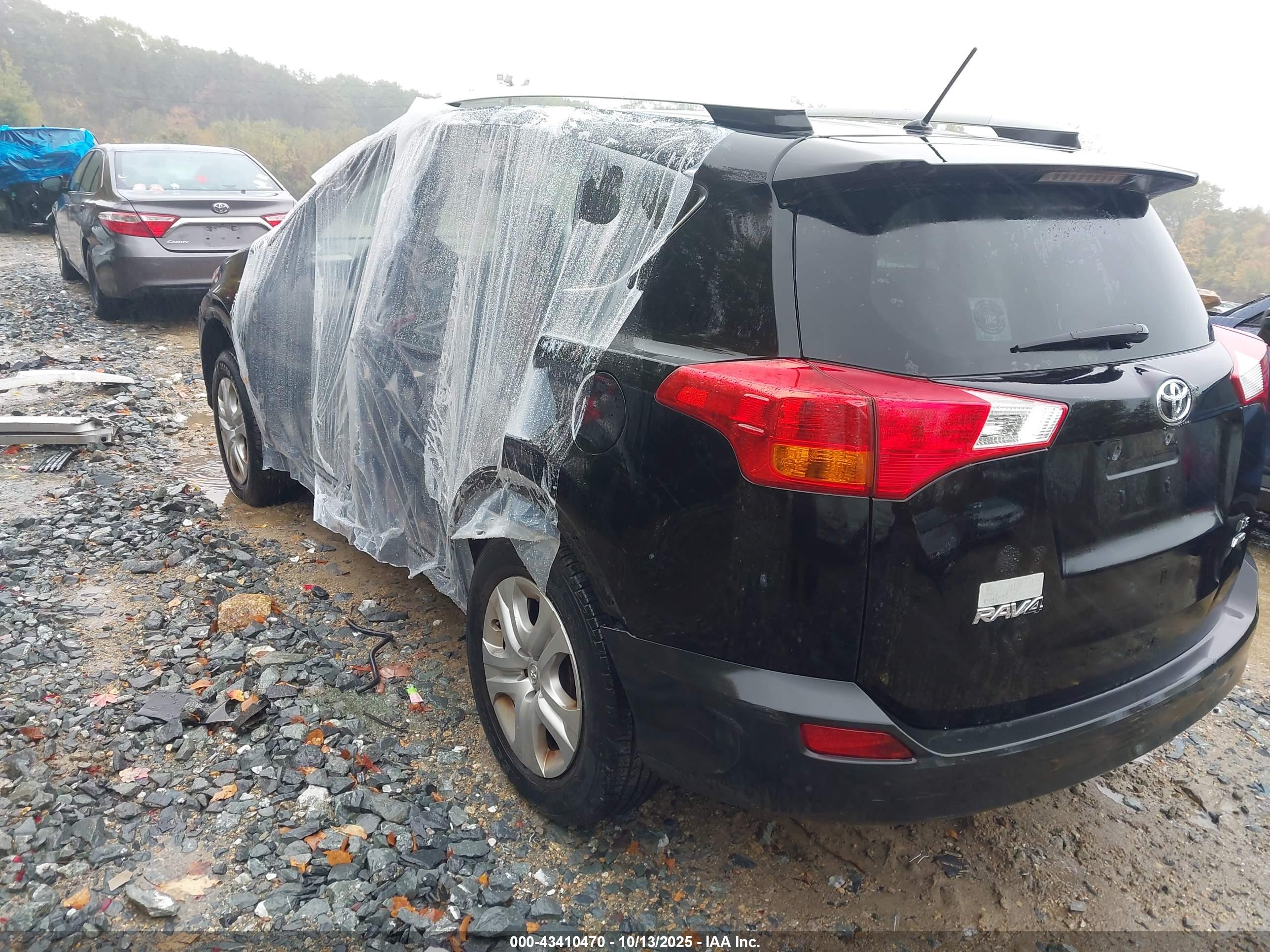 TOYOTA RAV4 image 3