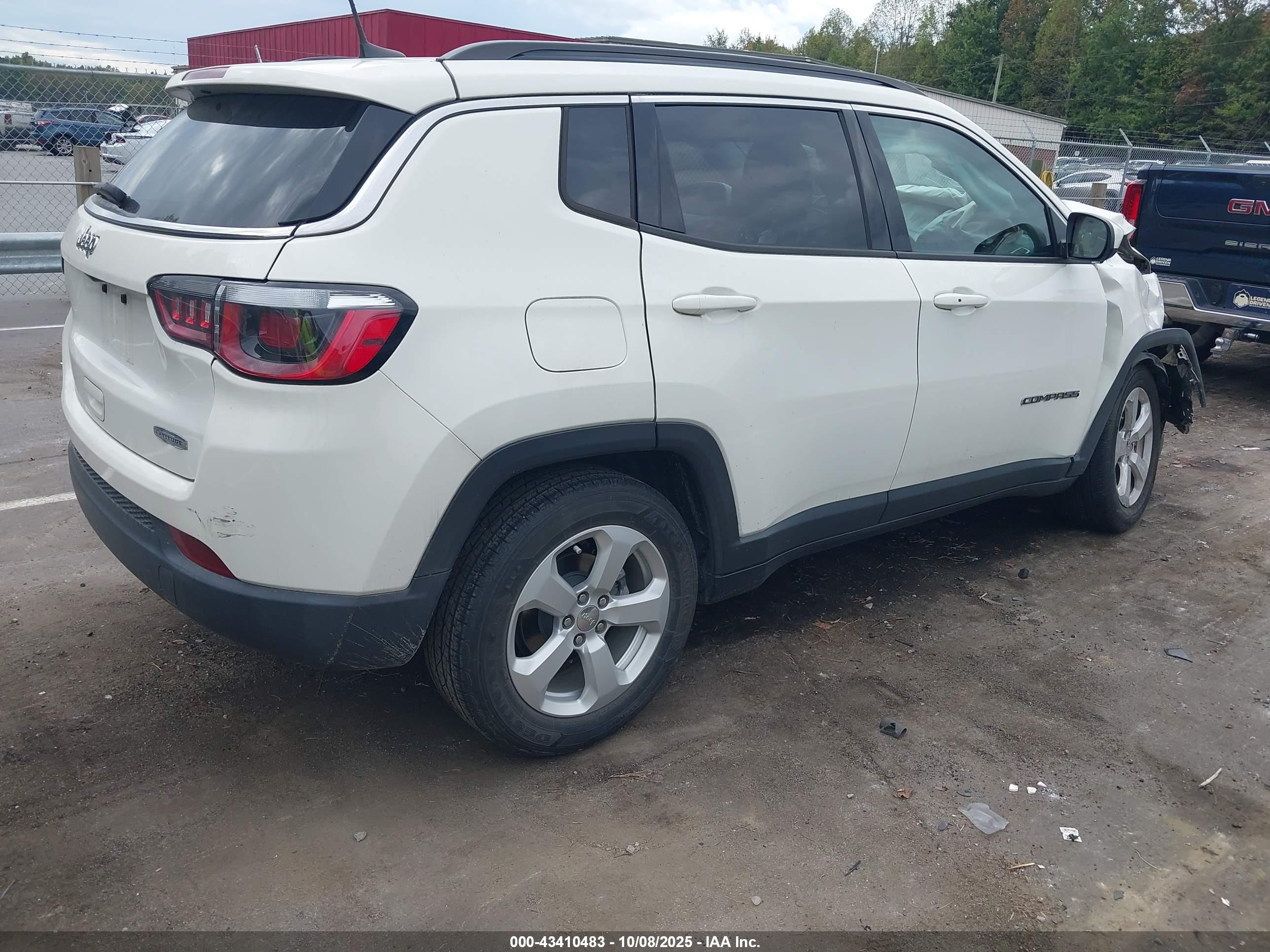 JEEP COMPASS image 4