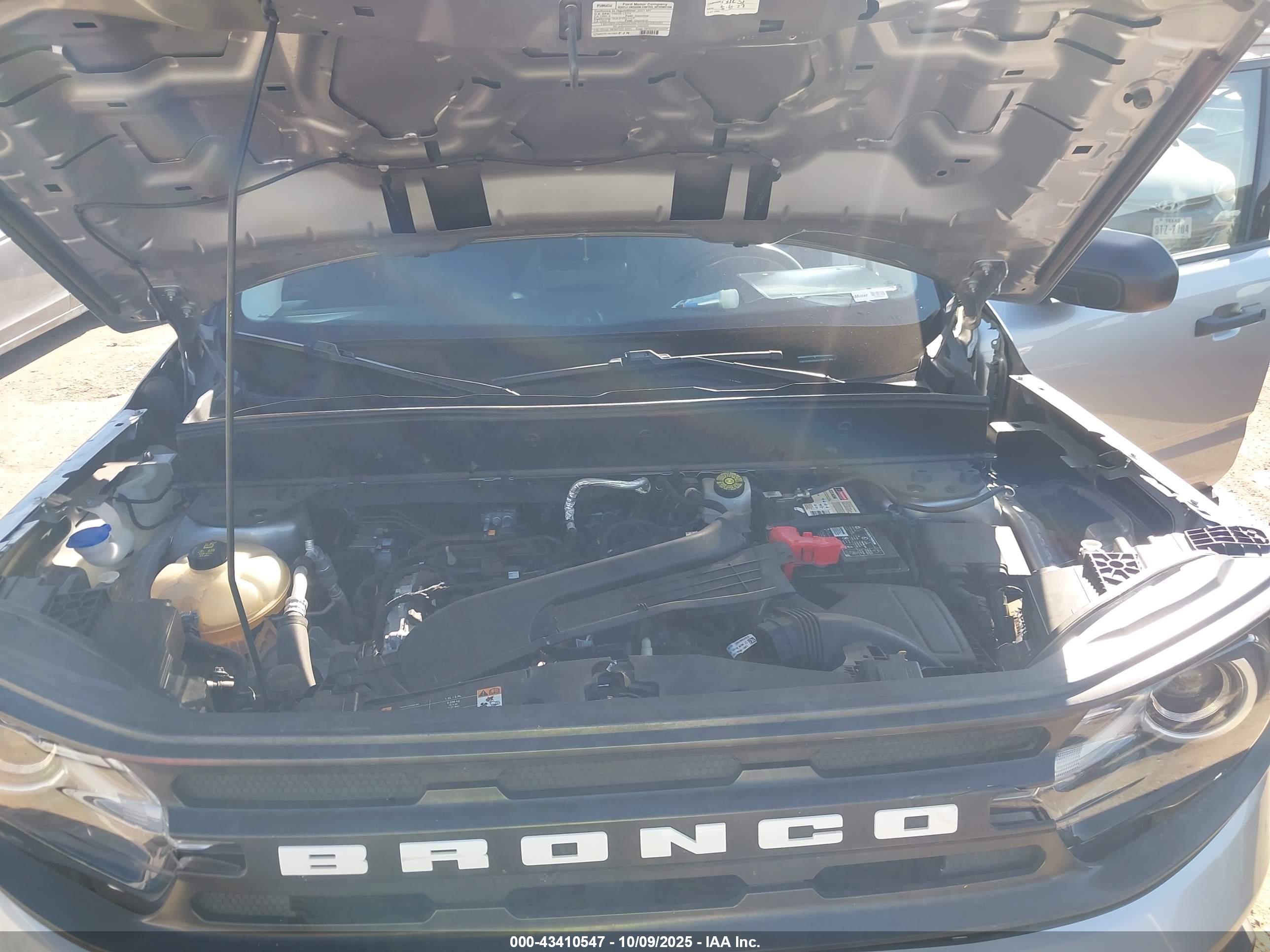 FORD BRONCO image 10