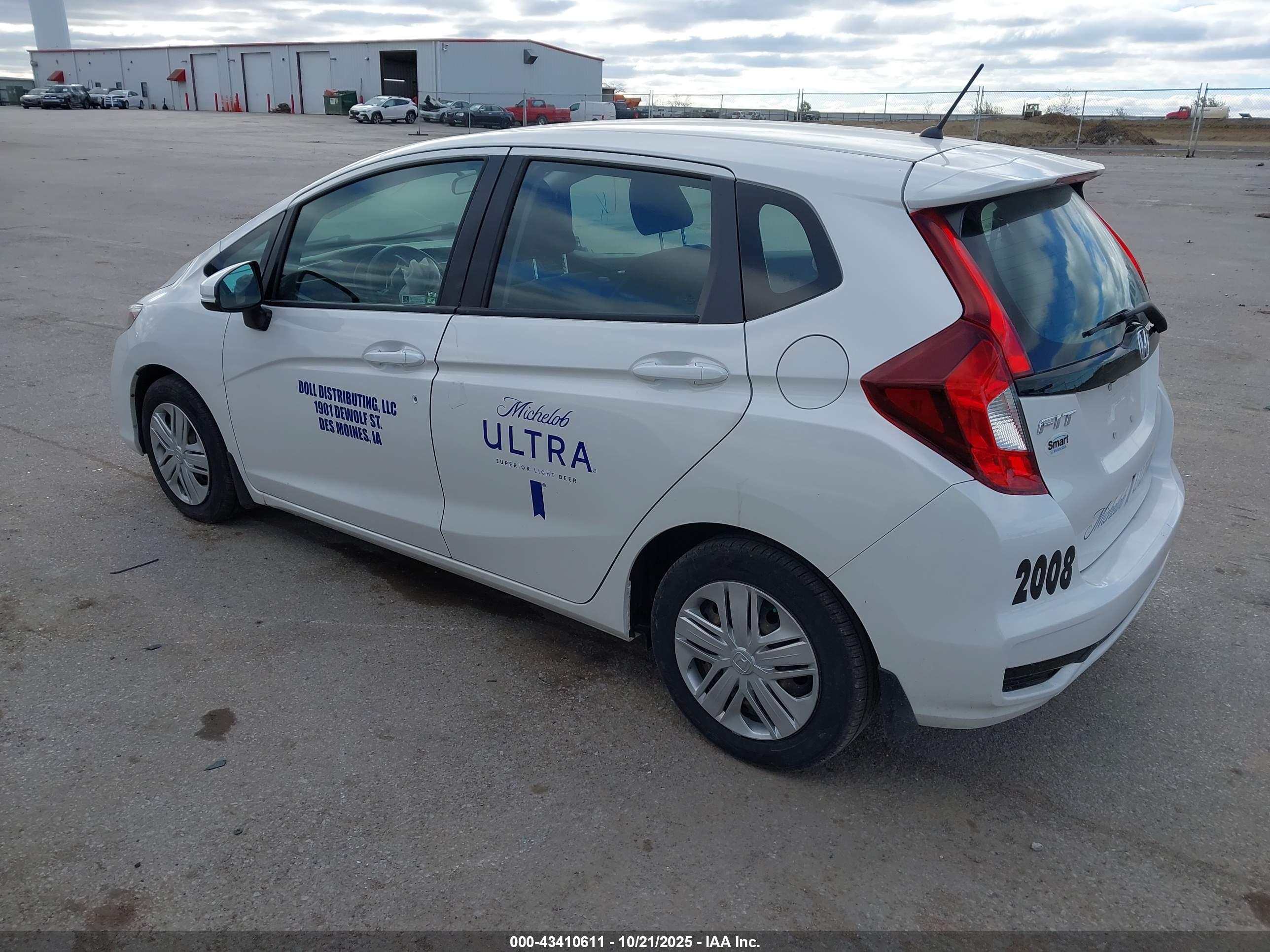 HONDA FIT image 3