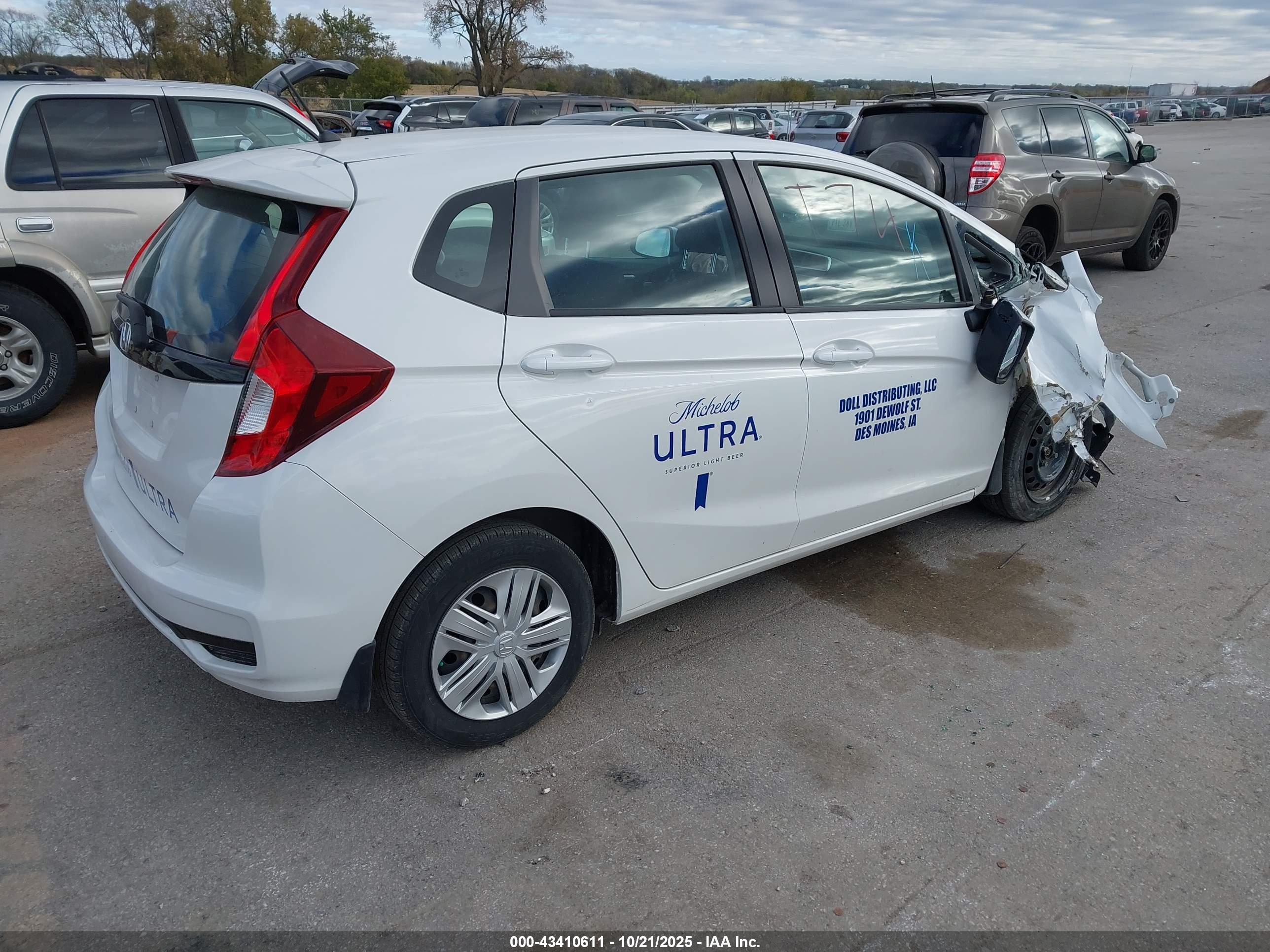 HONDA FIT image 4