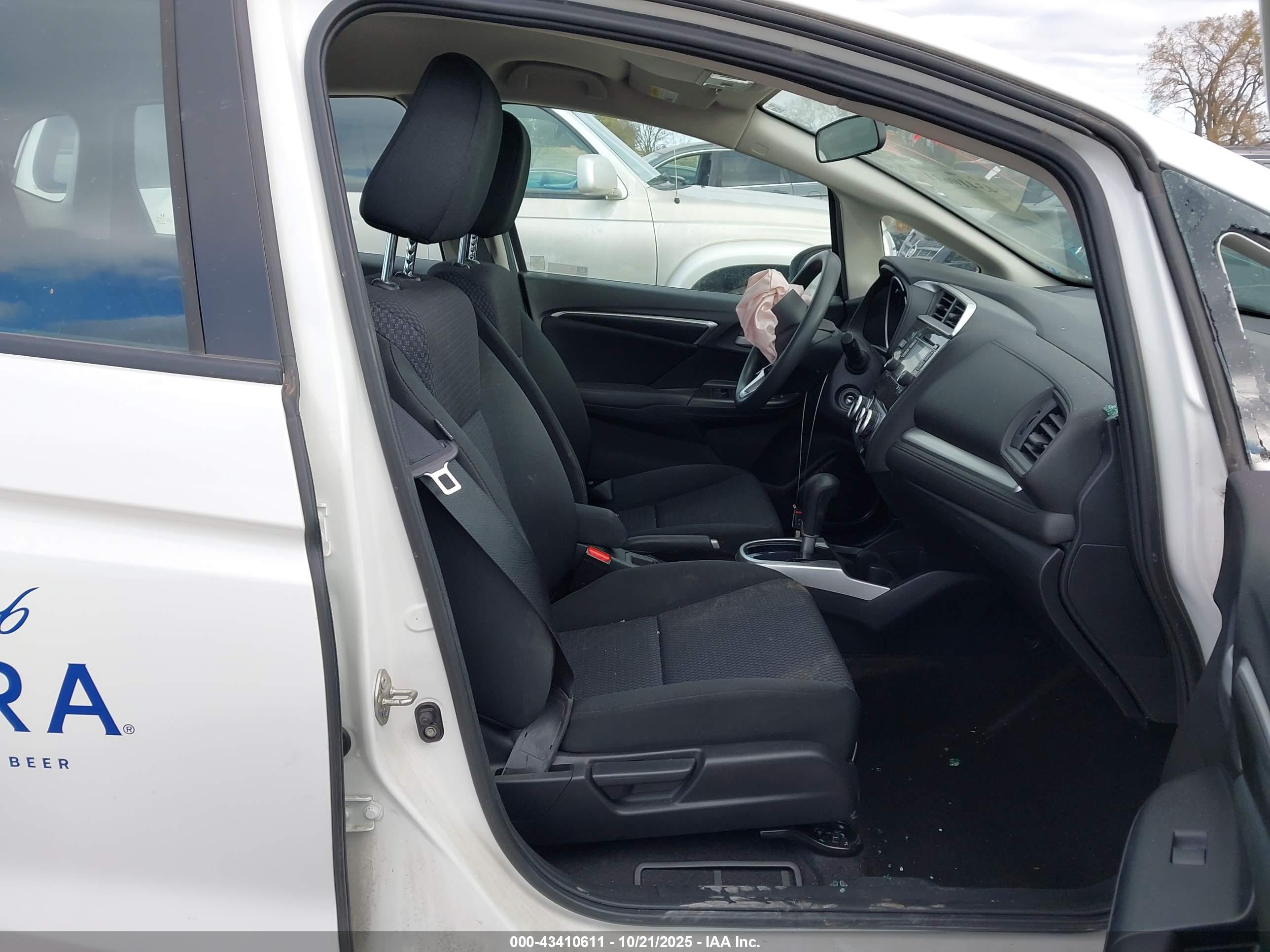 HONDA FIT image 5