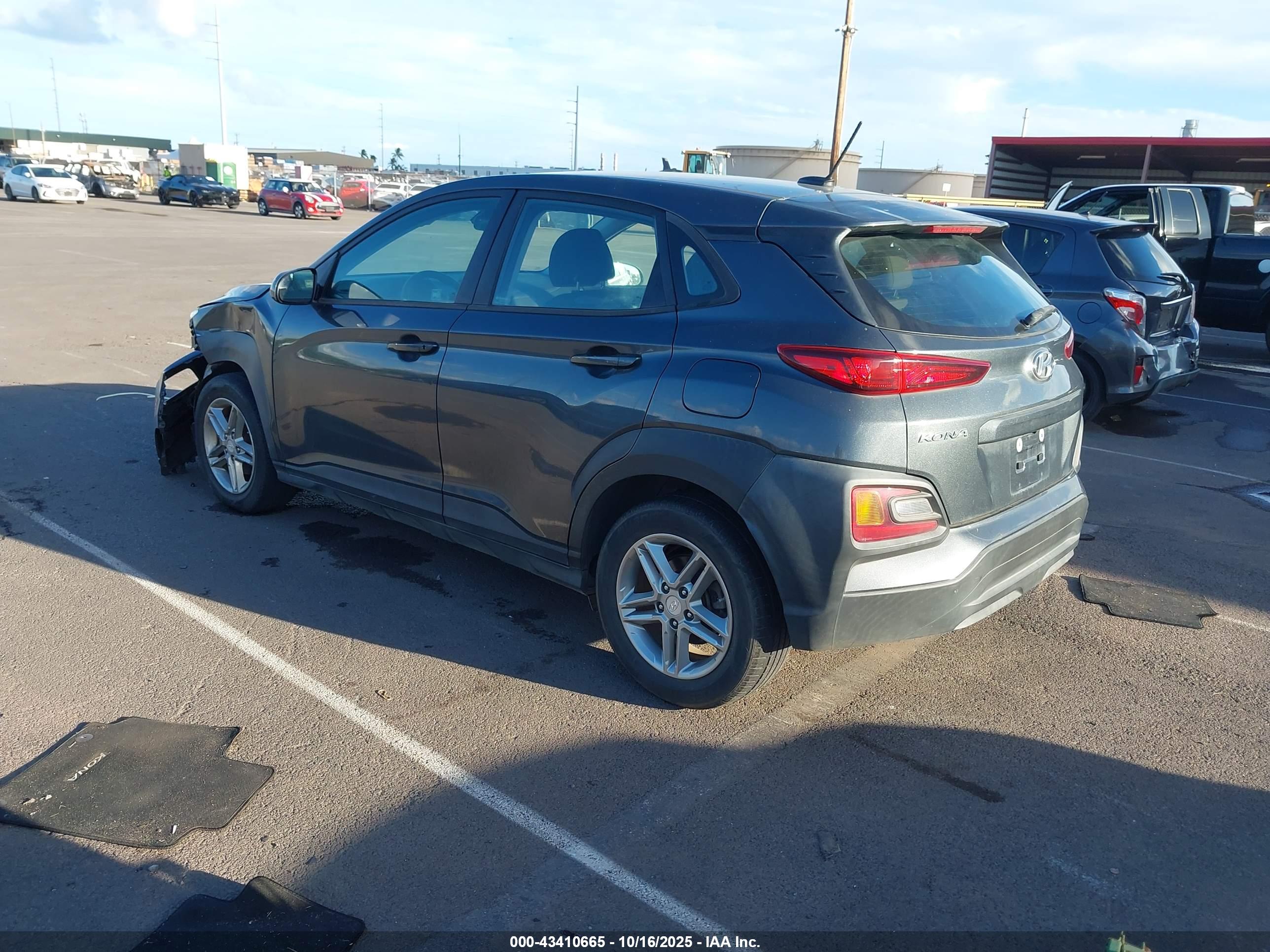 HYUNDAI KONA image 3