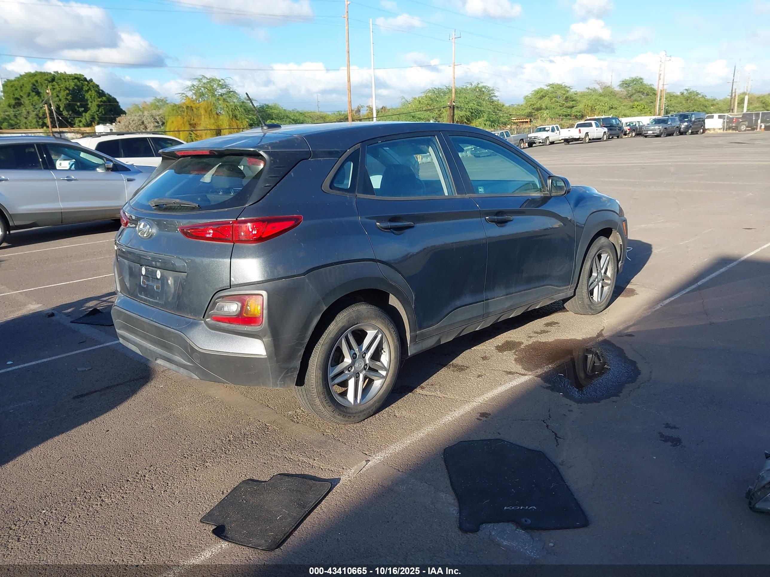 HYUNDAI KONA image 4