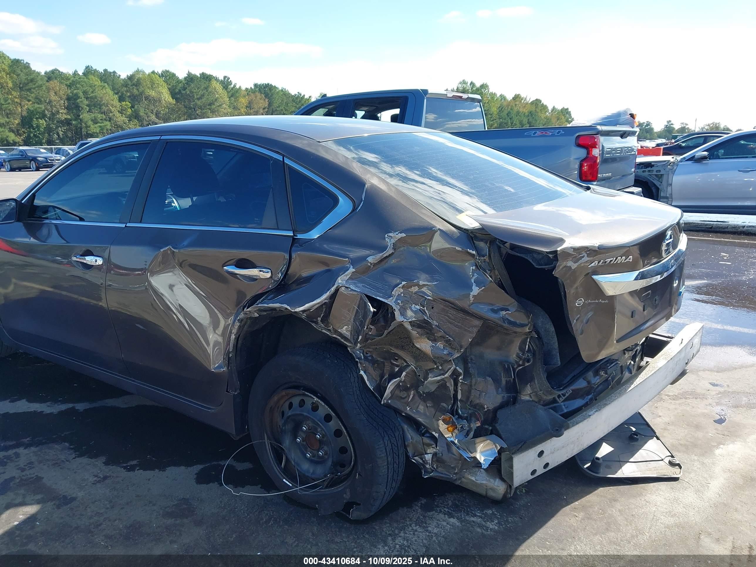 NISSAN ALTIMA image 6