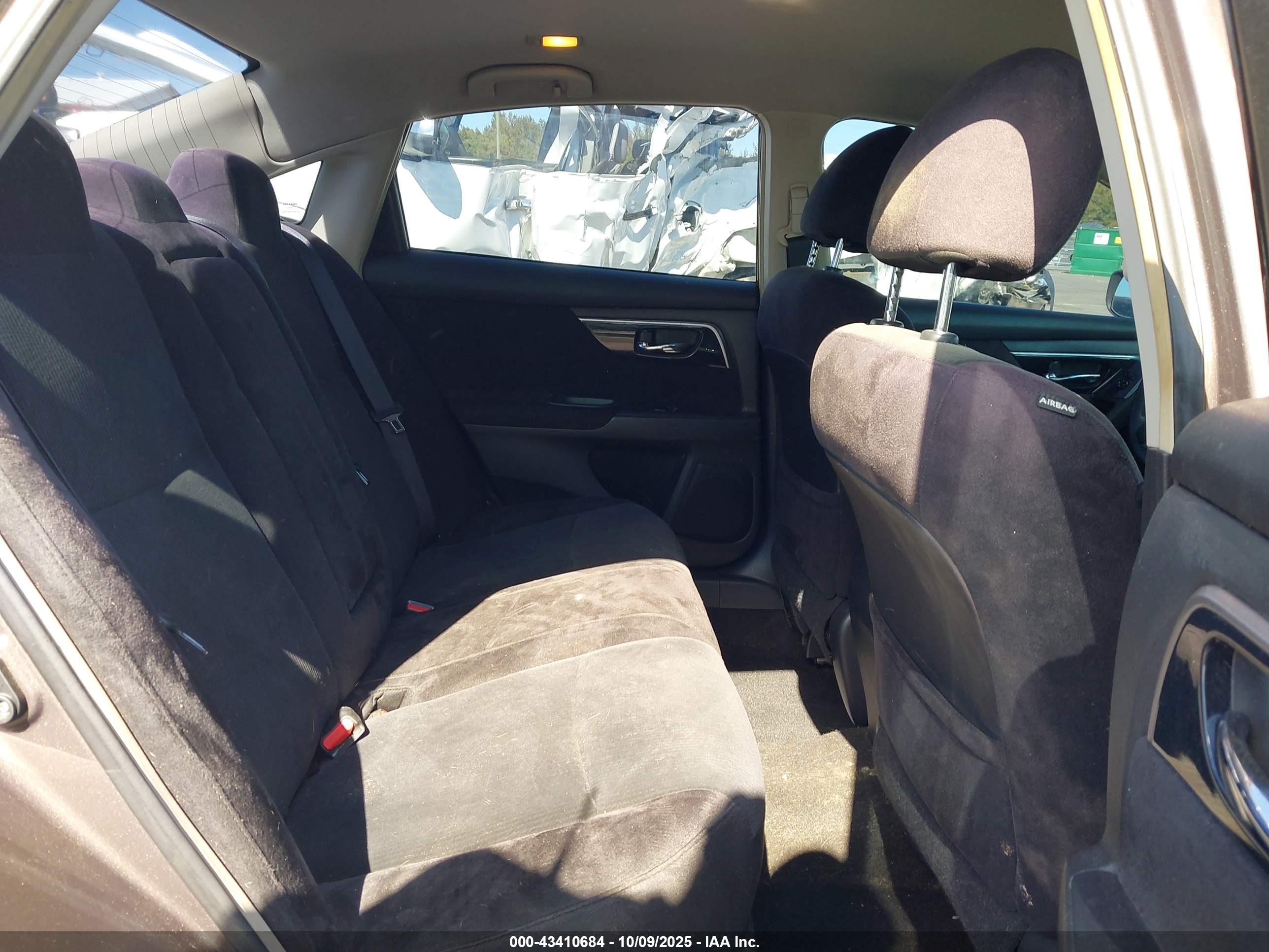 NISSAN ALTIMA image 8