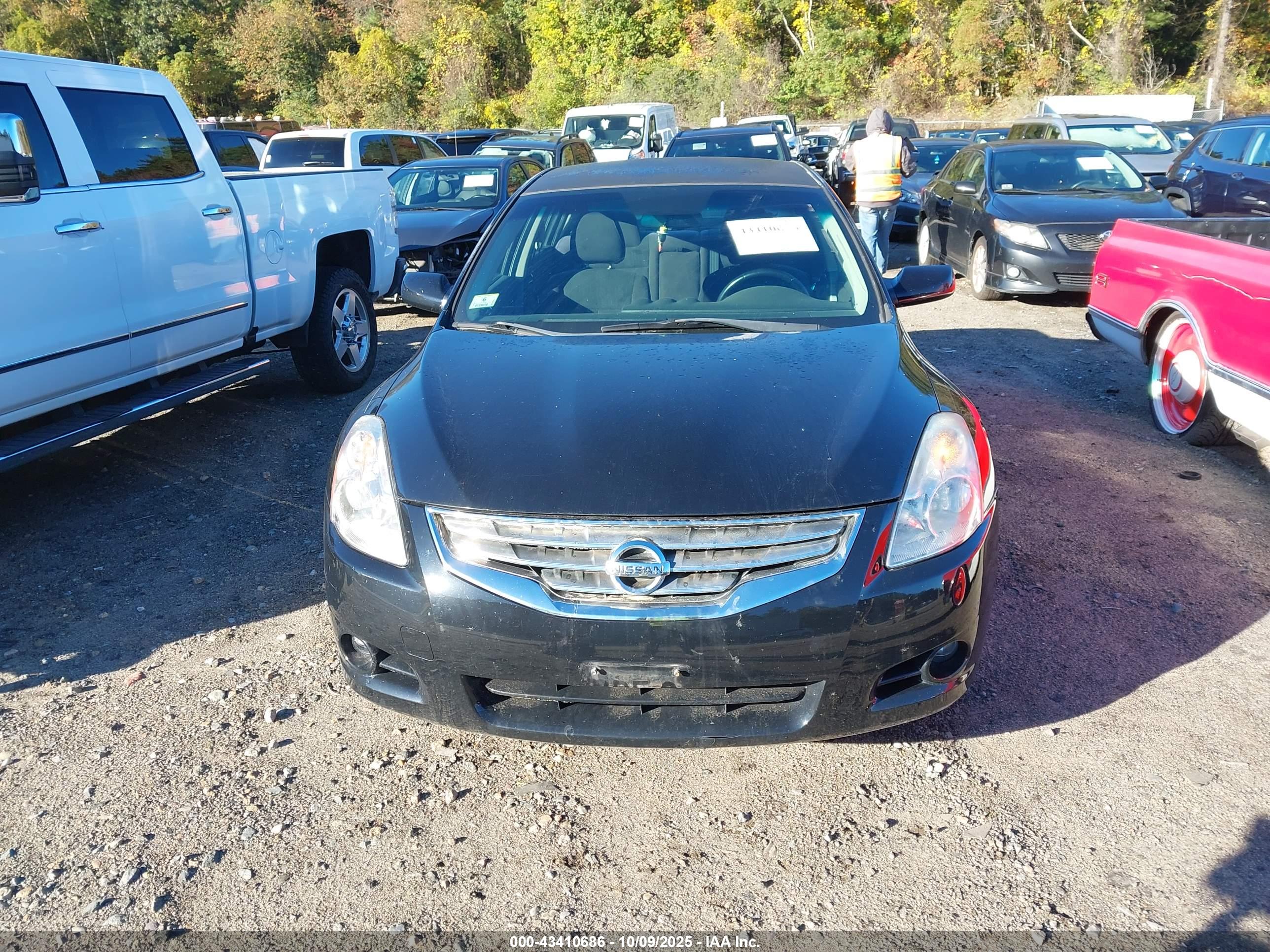 NISSAN ALTIMA image 6