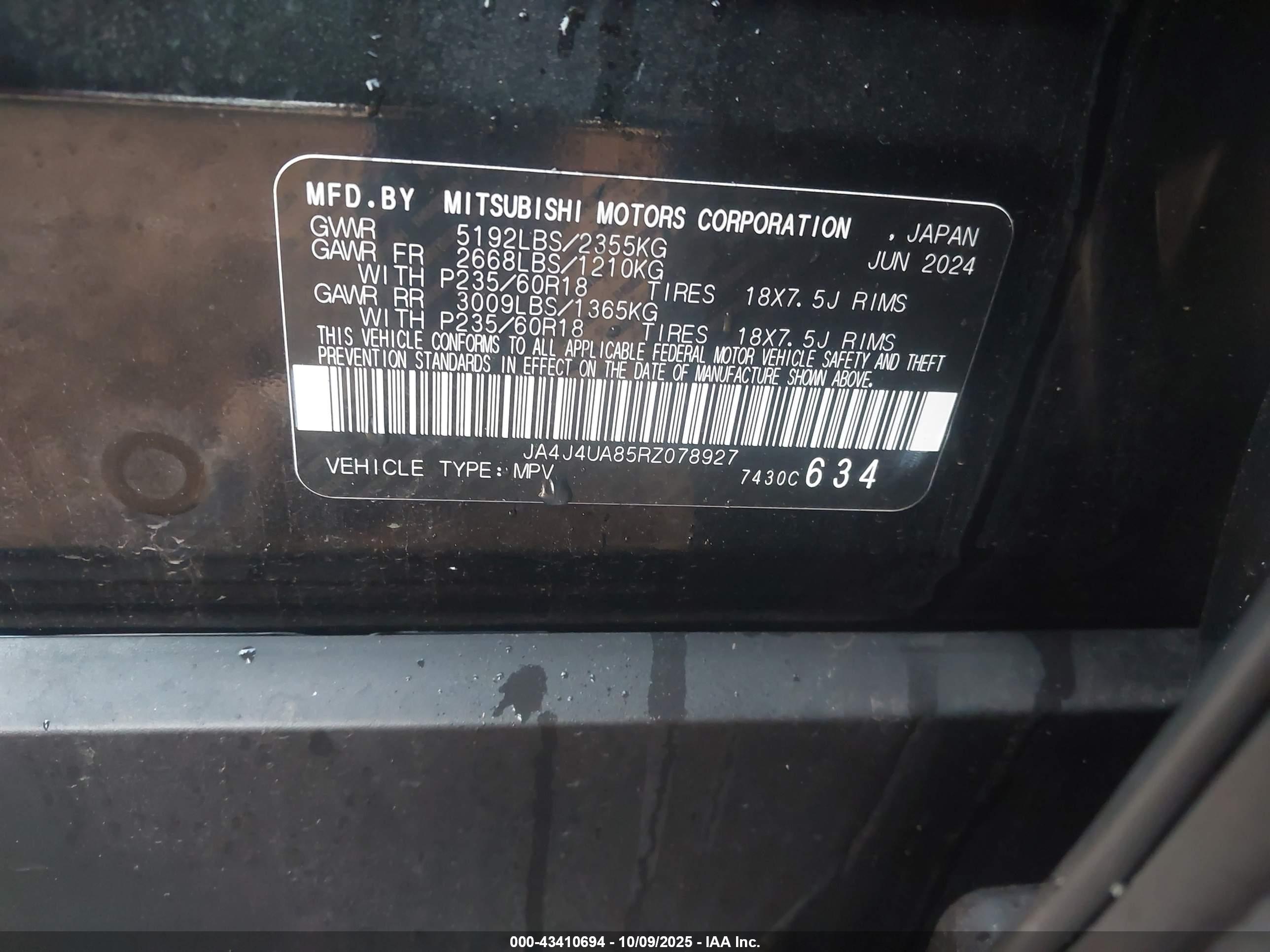 MITSUBISHI OUTLANDER image 9