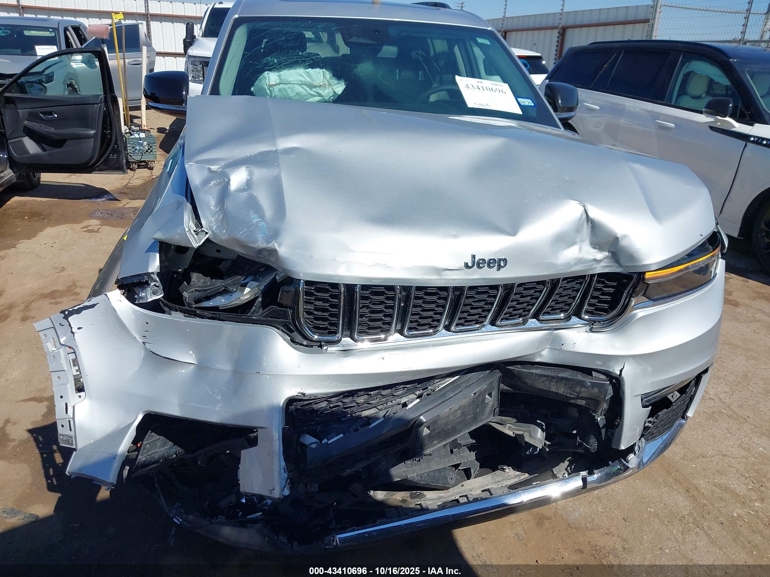 JEEP GRAND image 6