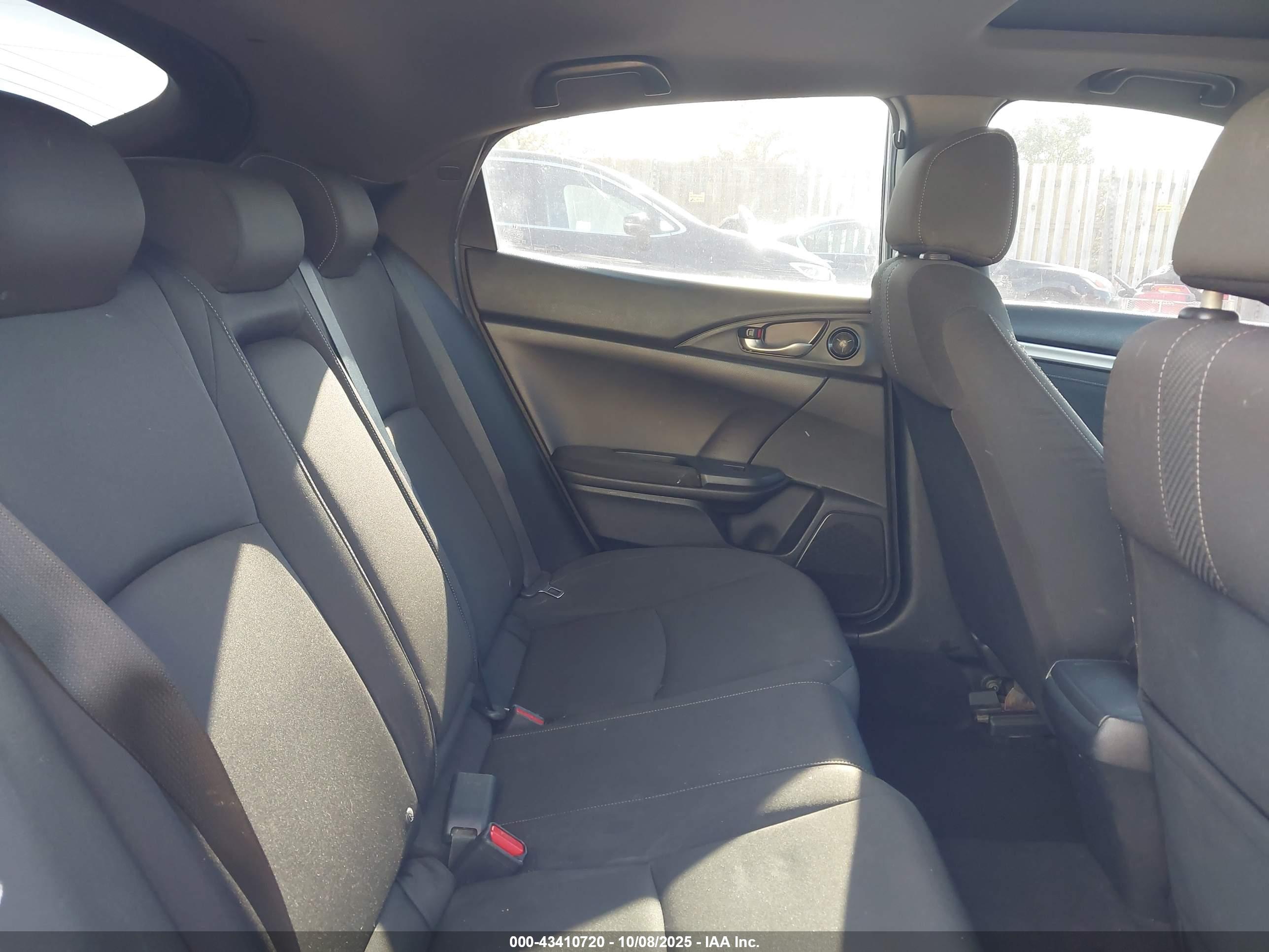 HONDA CIVIC image 8