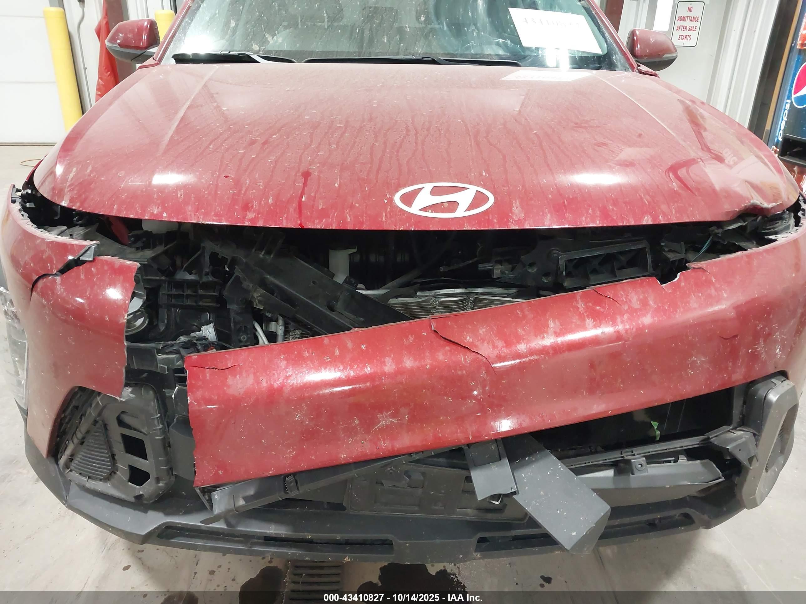 HYUNDAI KONA image 6