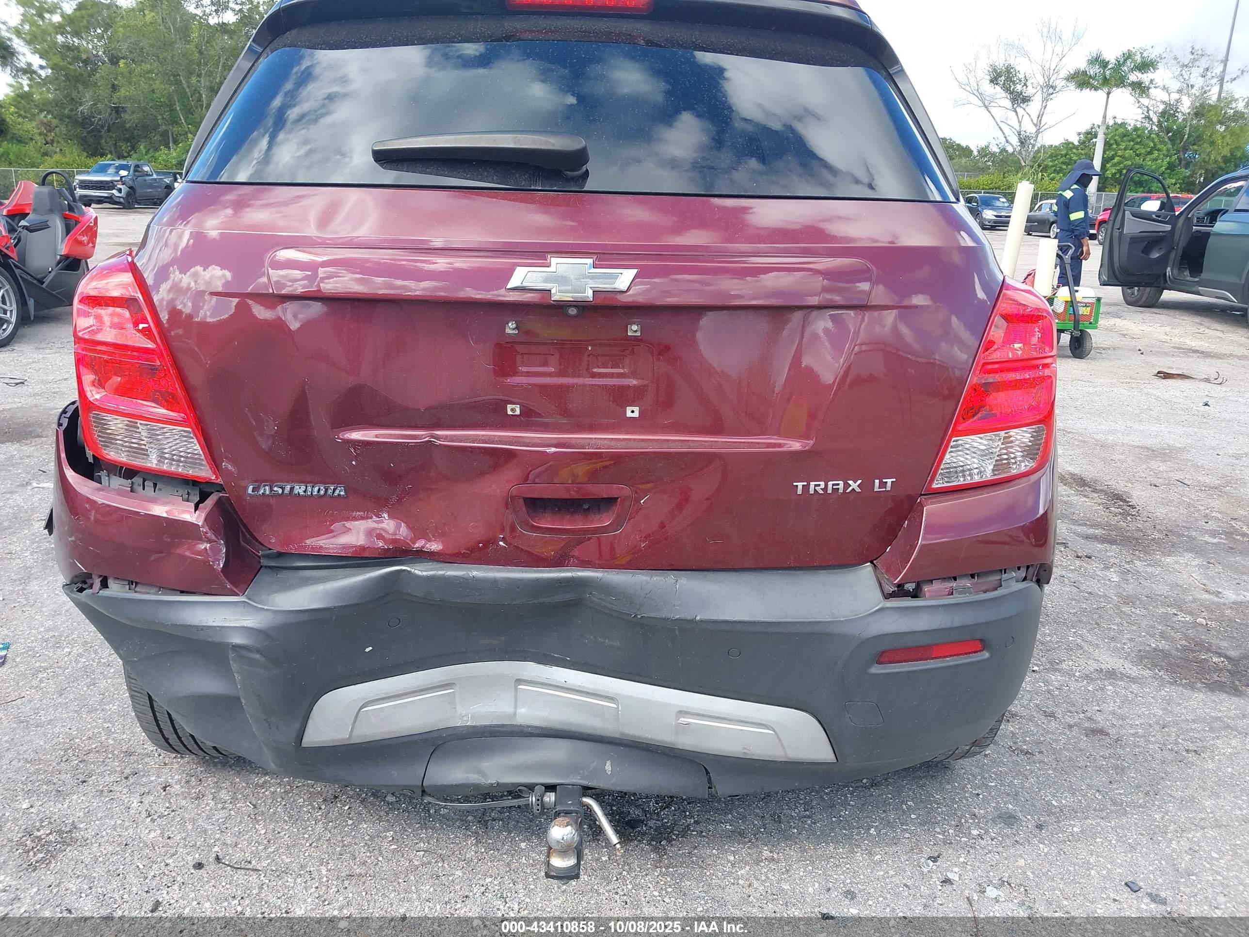 CHEVROLET TRAX image 6