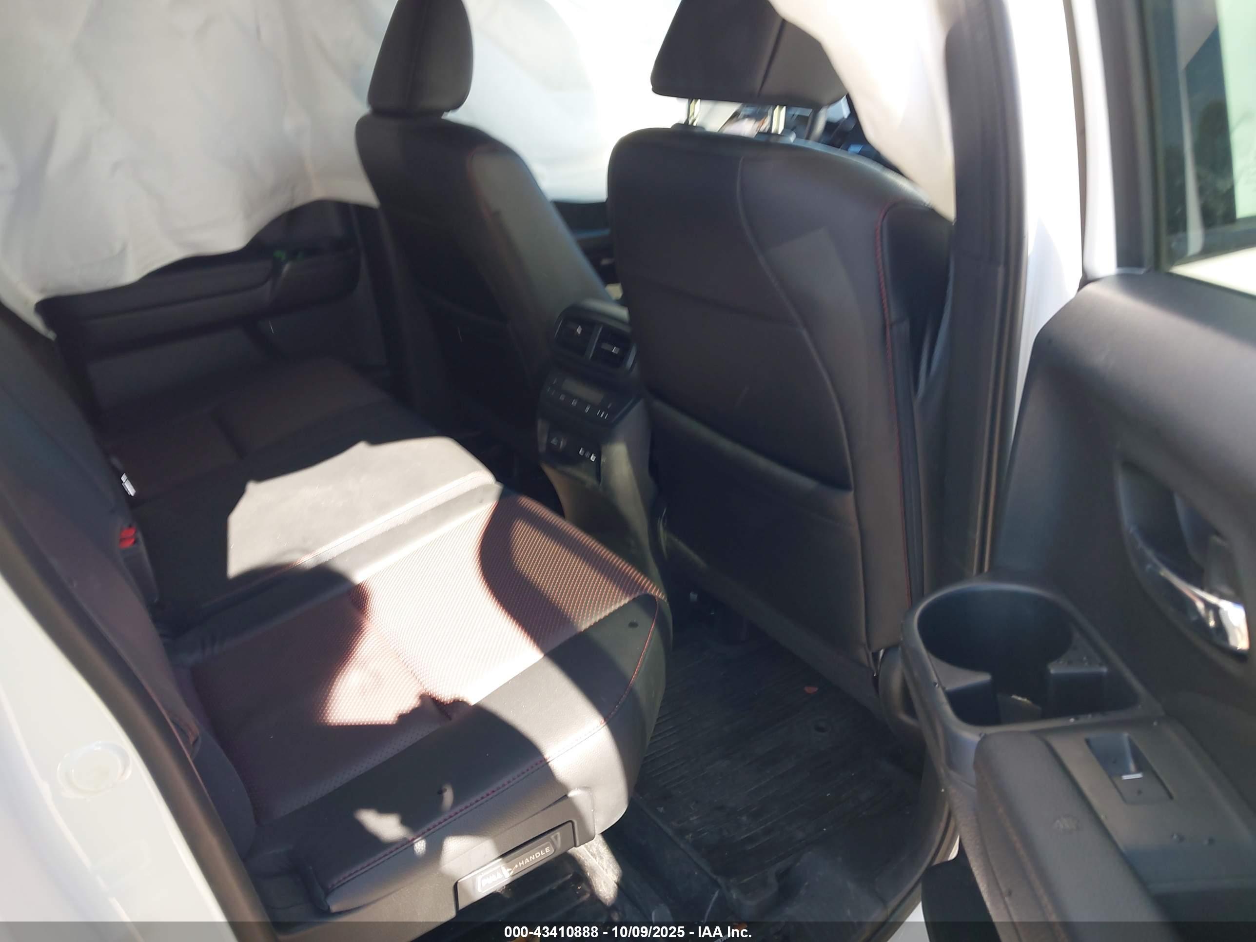 HONDA RIDGELINE image 8