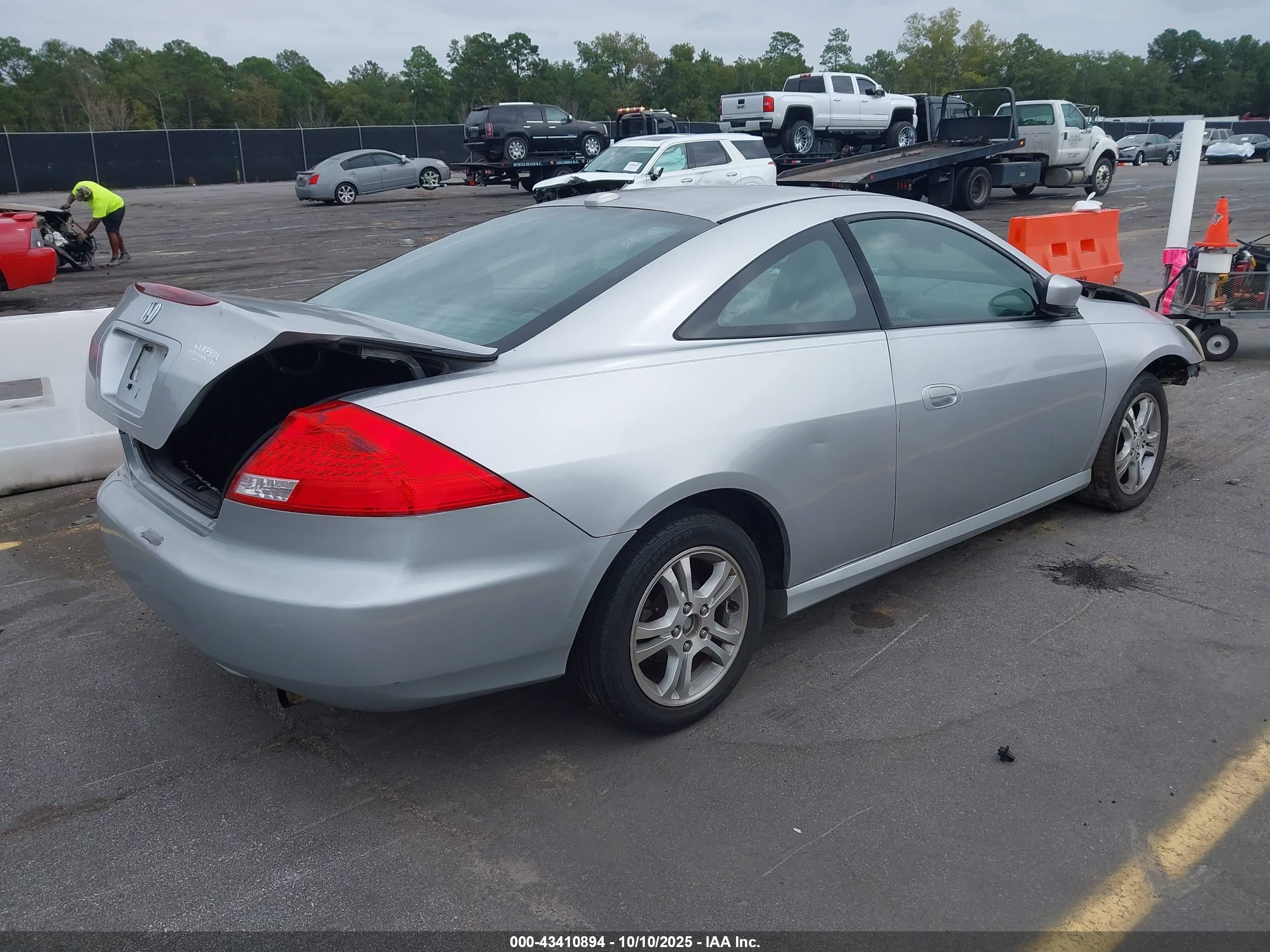 HONDA ACCORD image 4