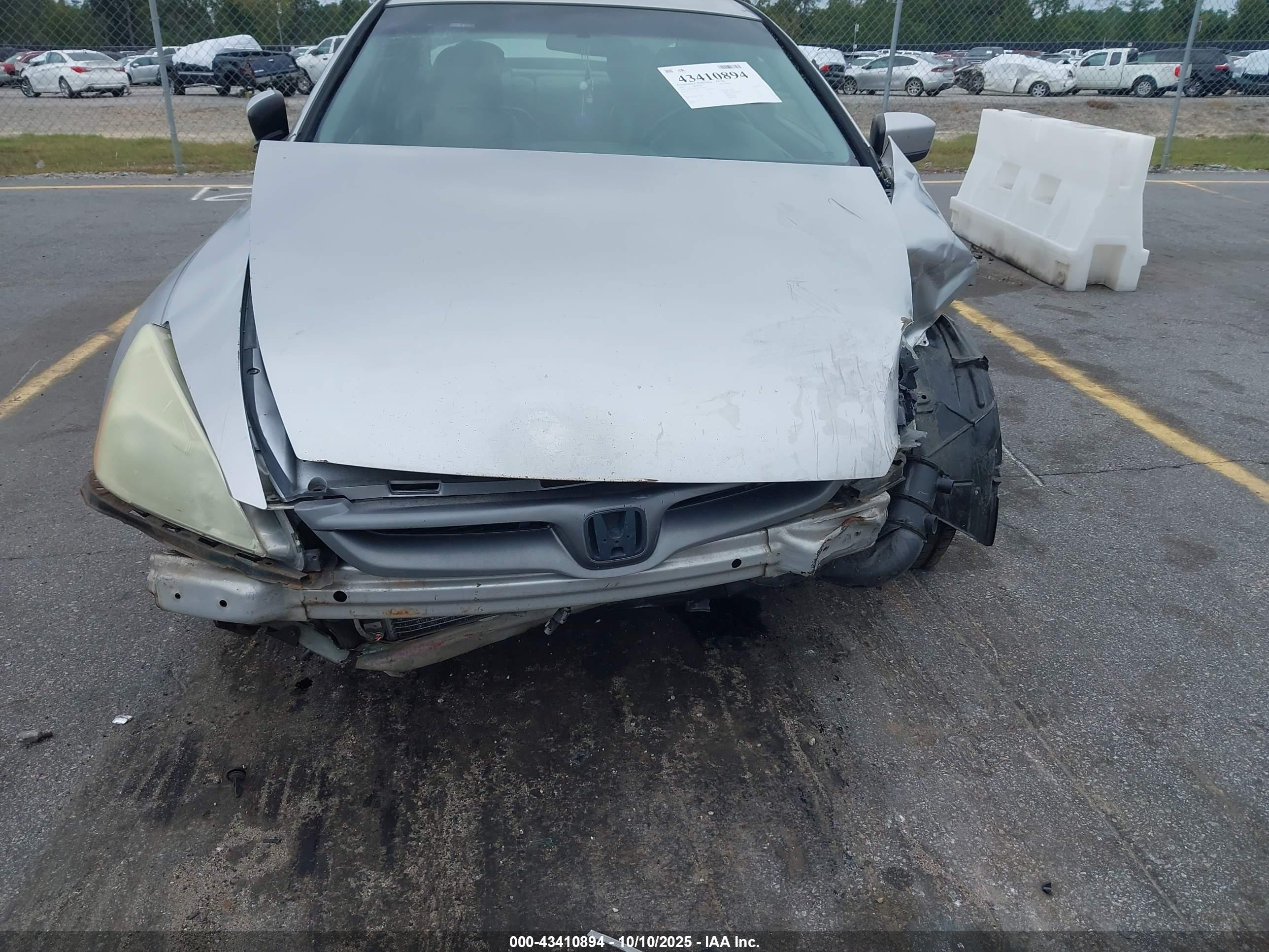 HONDA ACCORD image 6