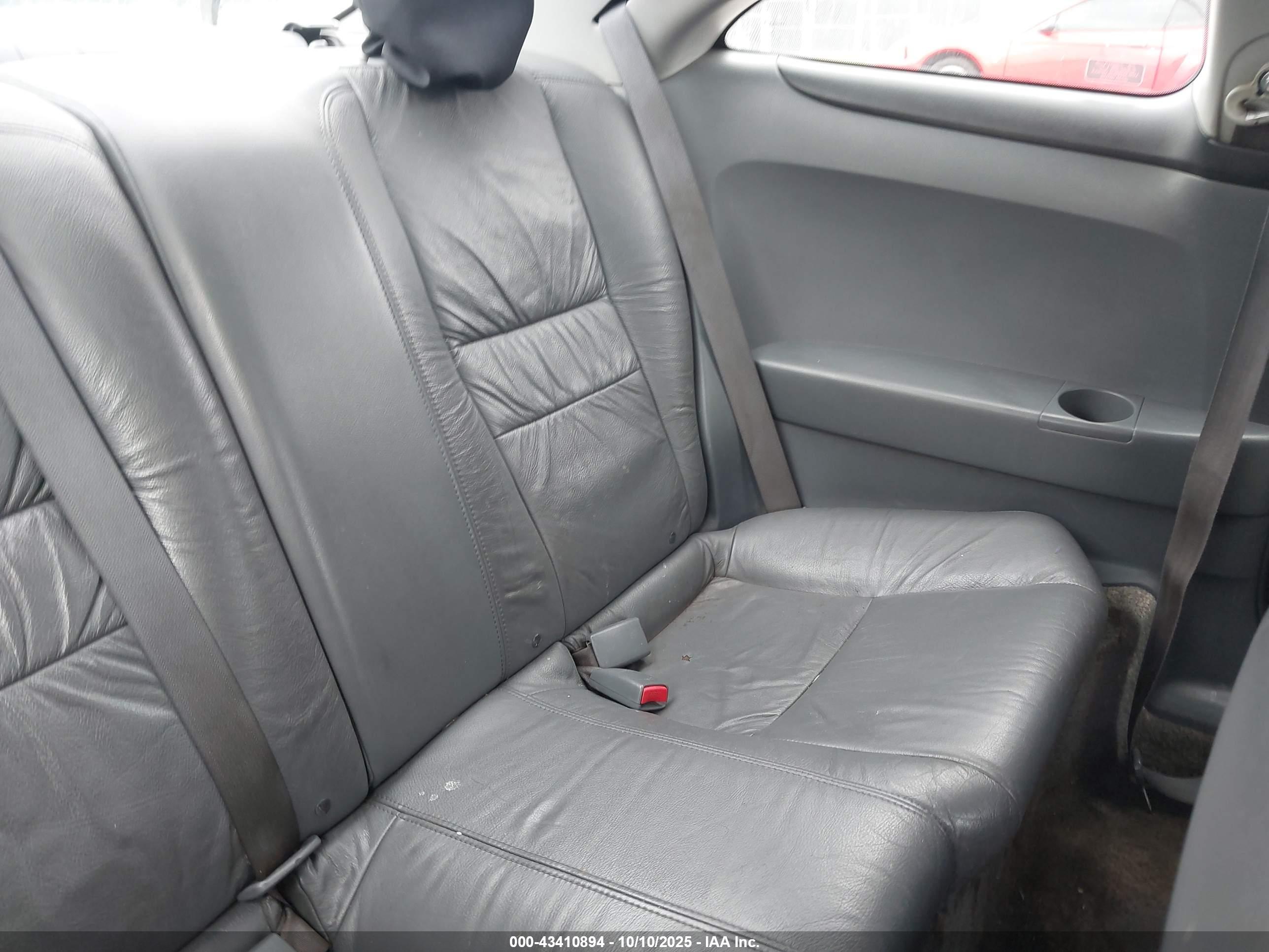 HONDA ACCORD image 8
