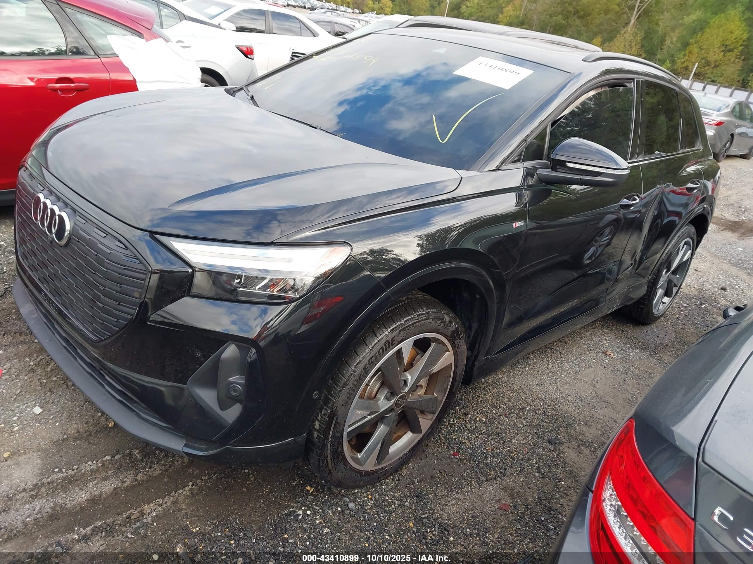 AUDI Q4 image 2