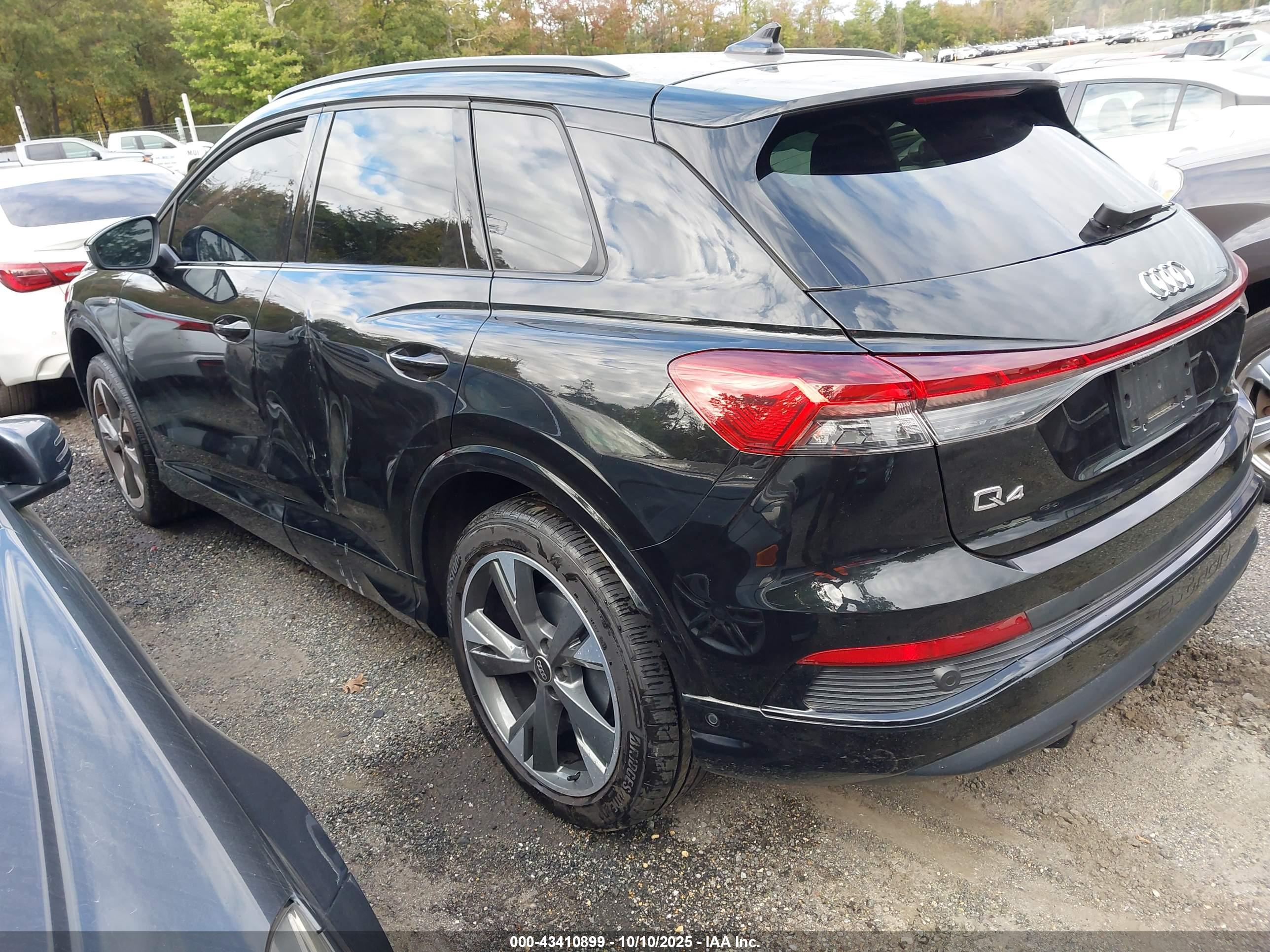 AUDI Q4 image 3