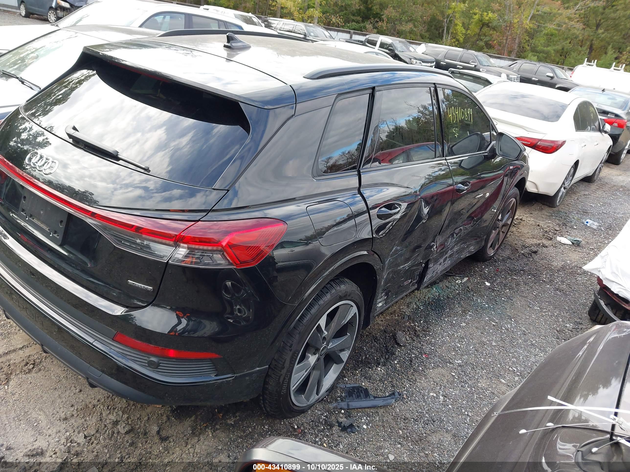 AUDI Q4 image 4