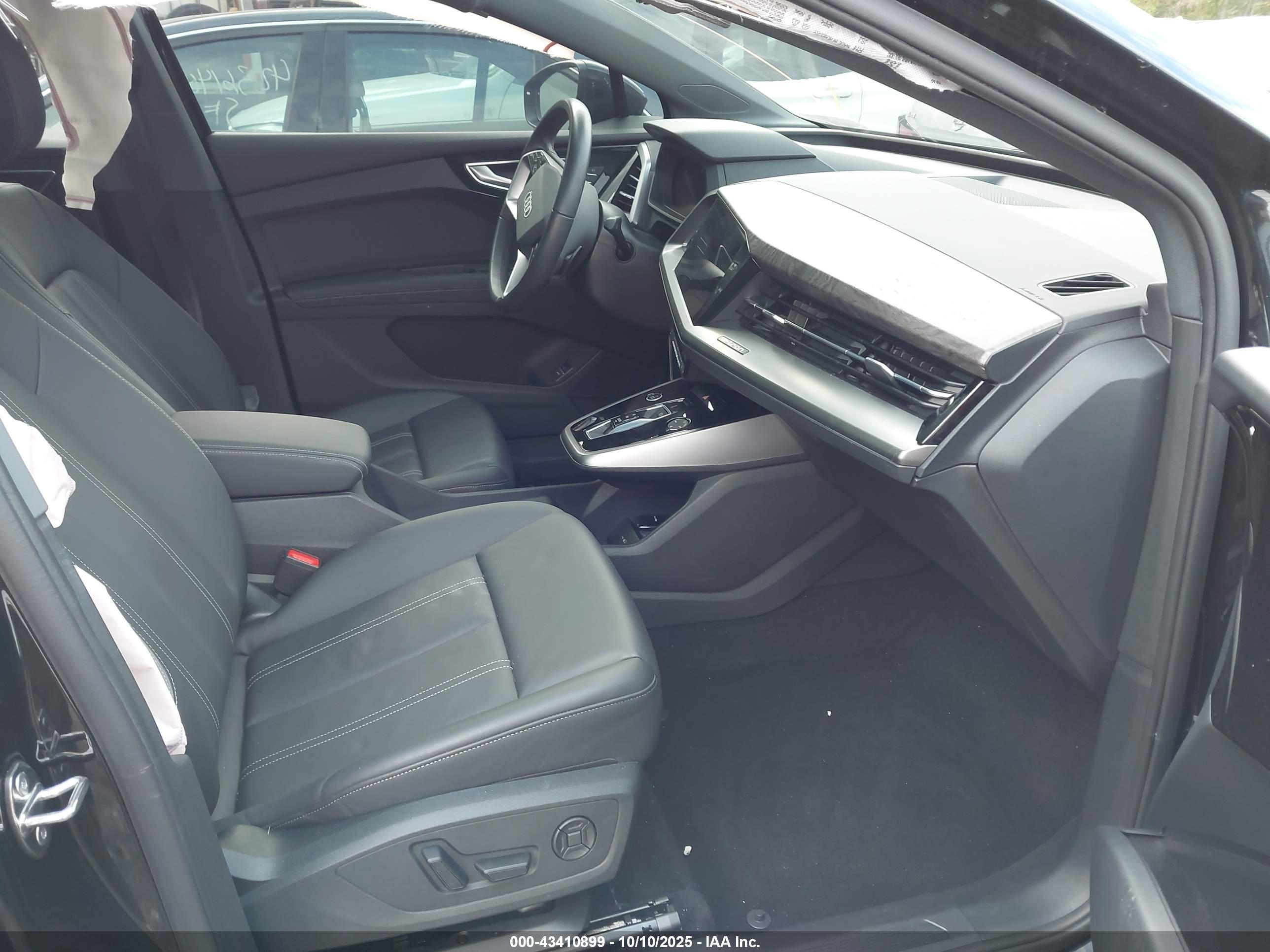 AUDI Q4 image 5