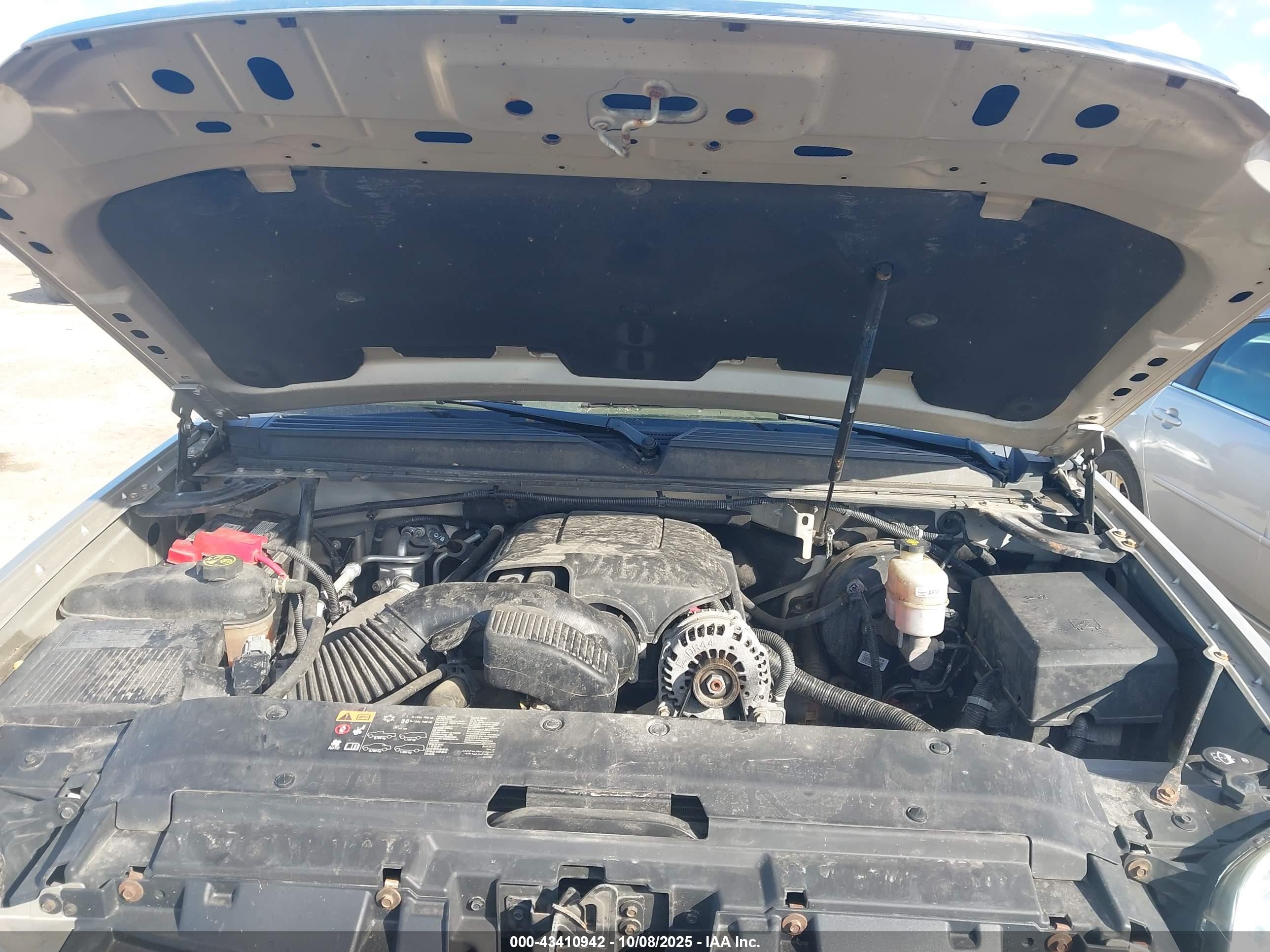 GMC YUKON image 10