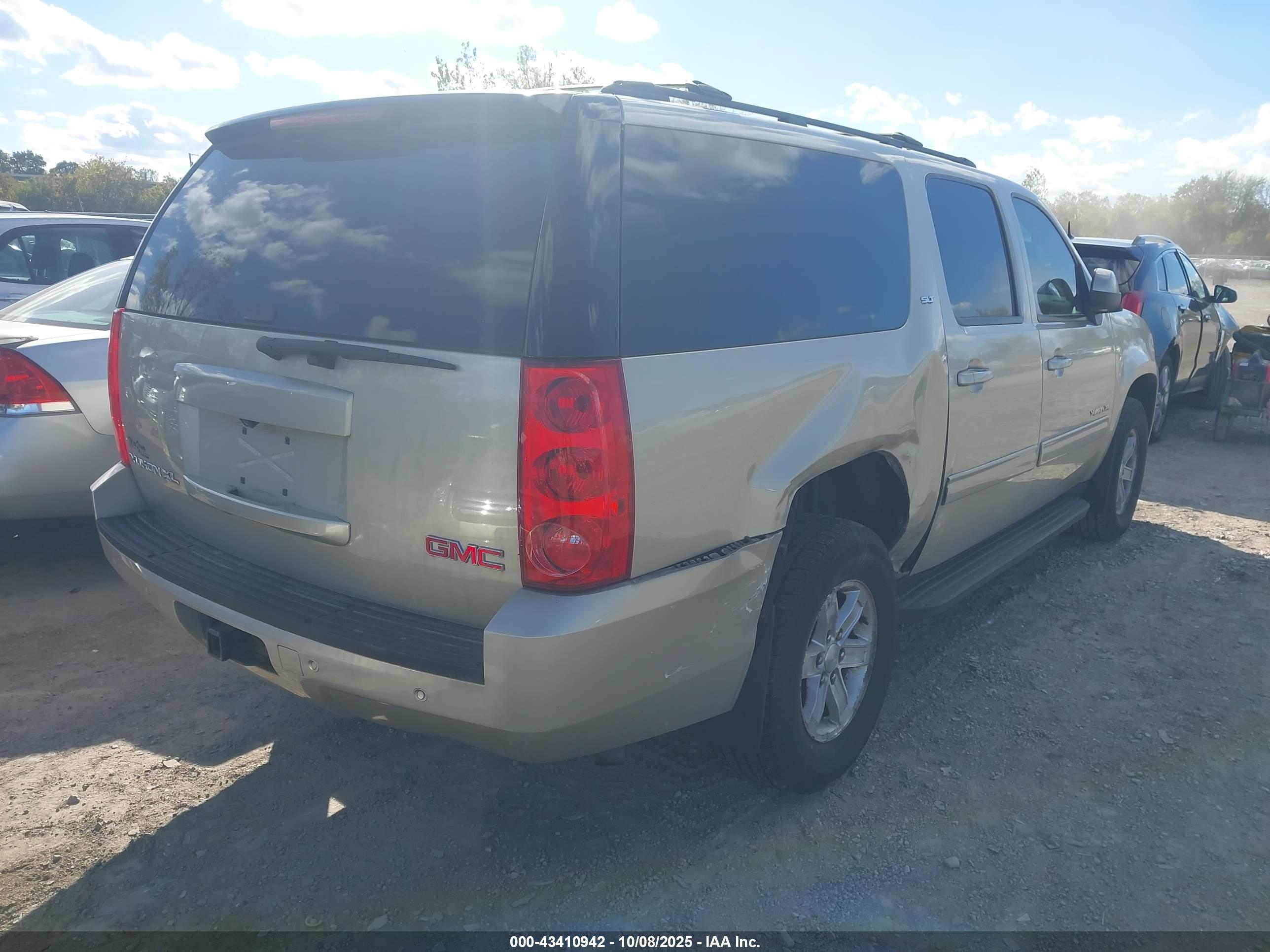GMC YUKON image 4