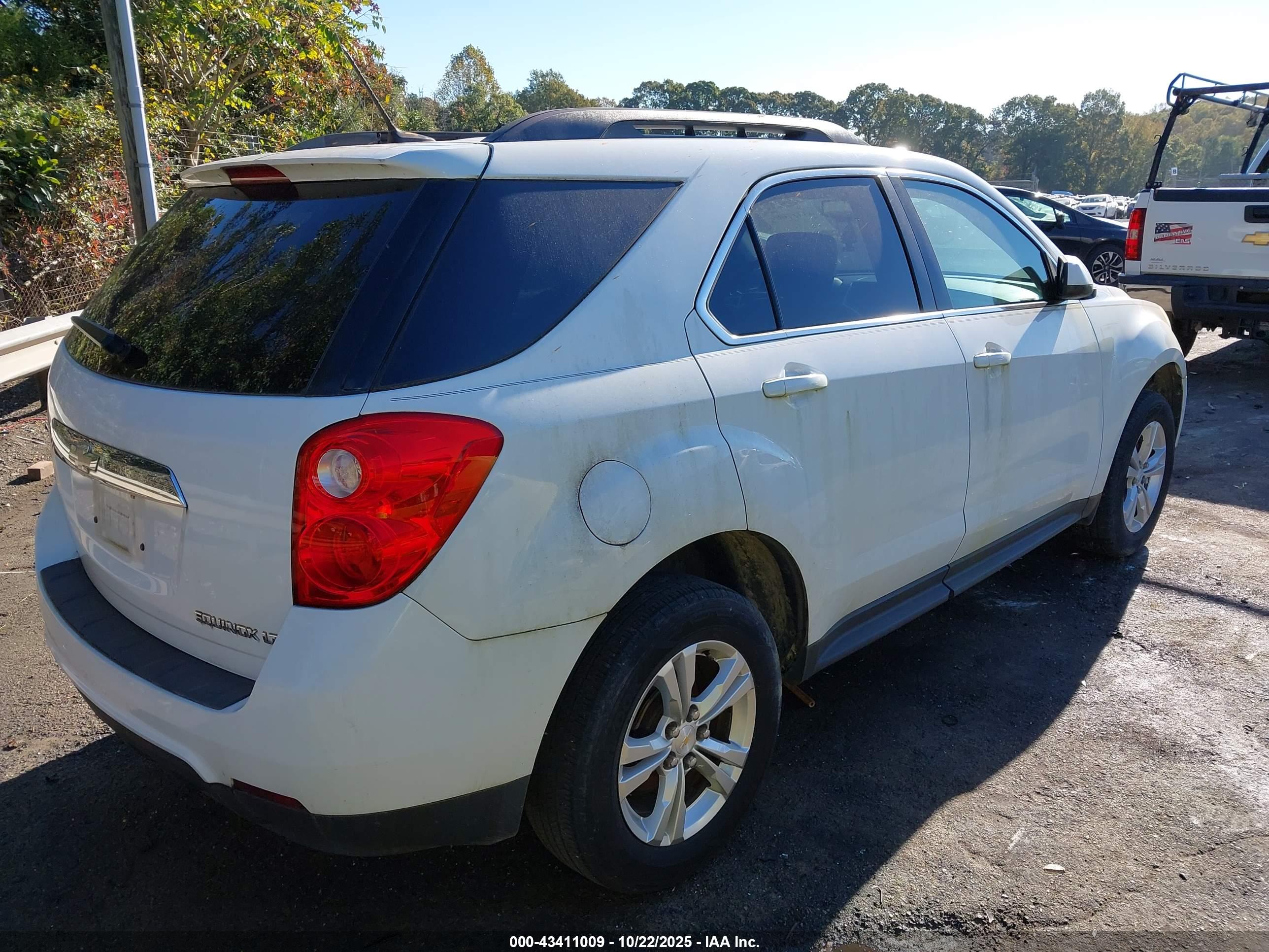 CHEVROLET EQUINOX image 4