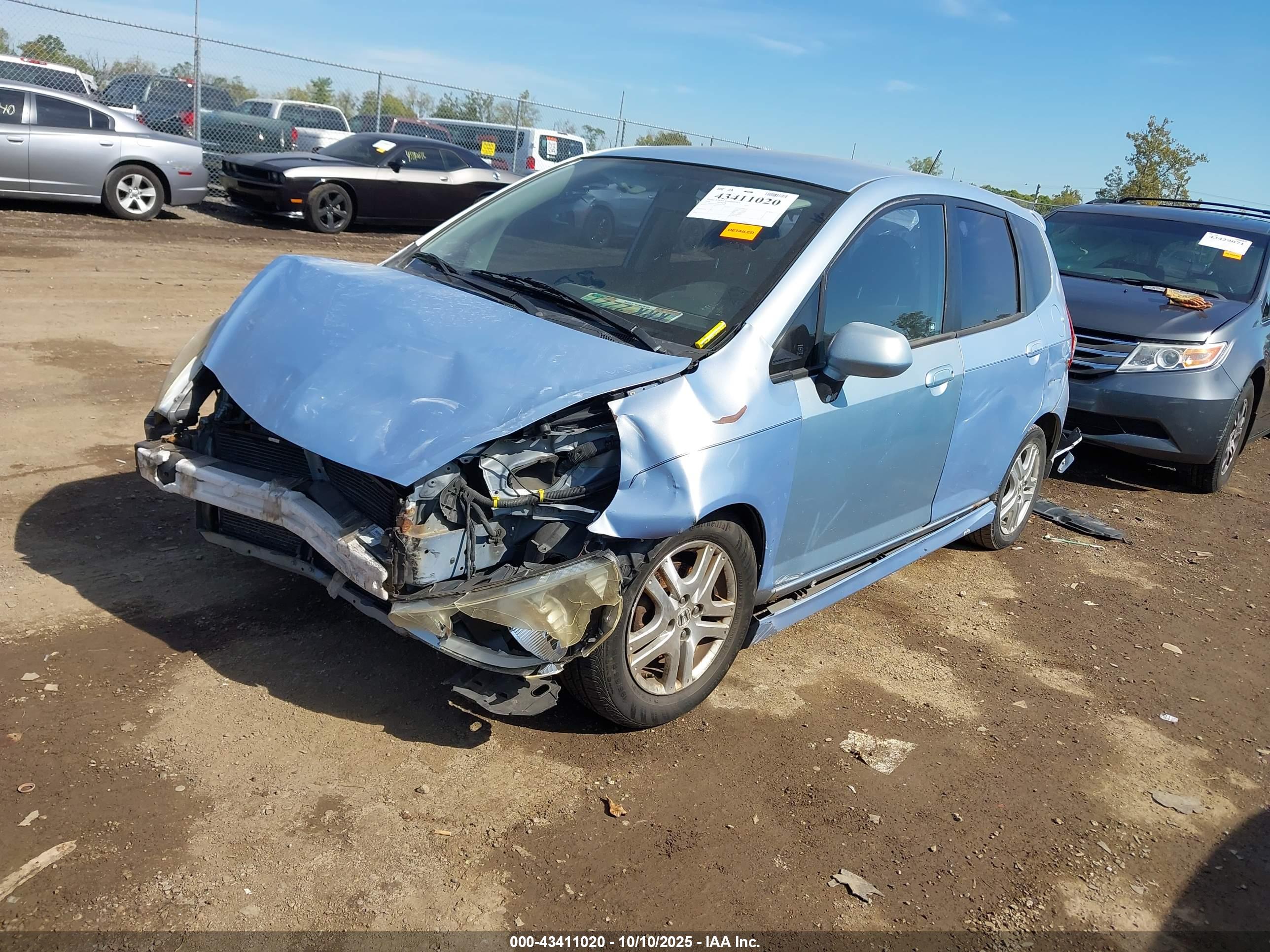 HONDA FIT image 2