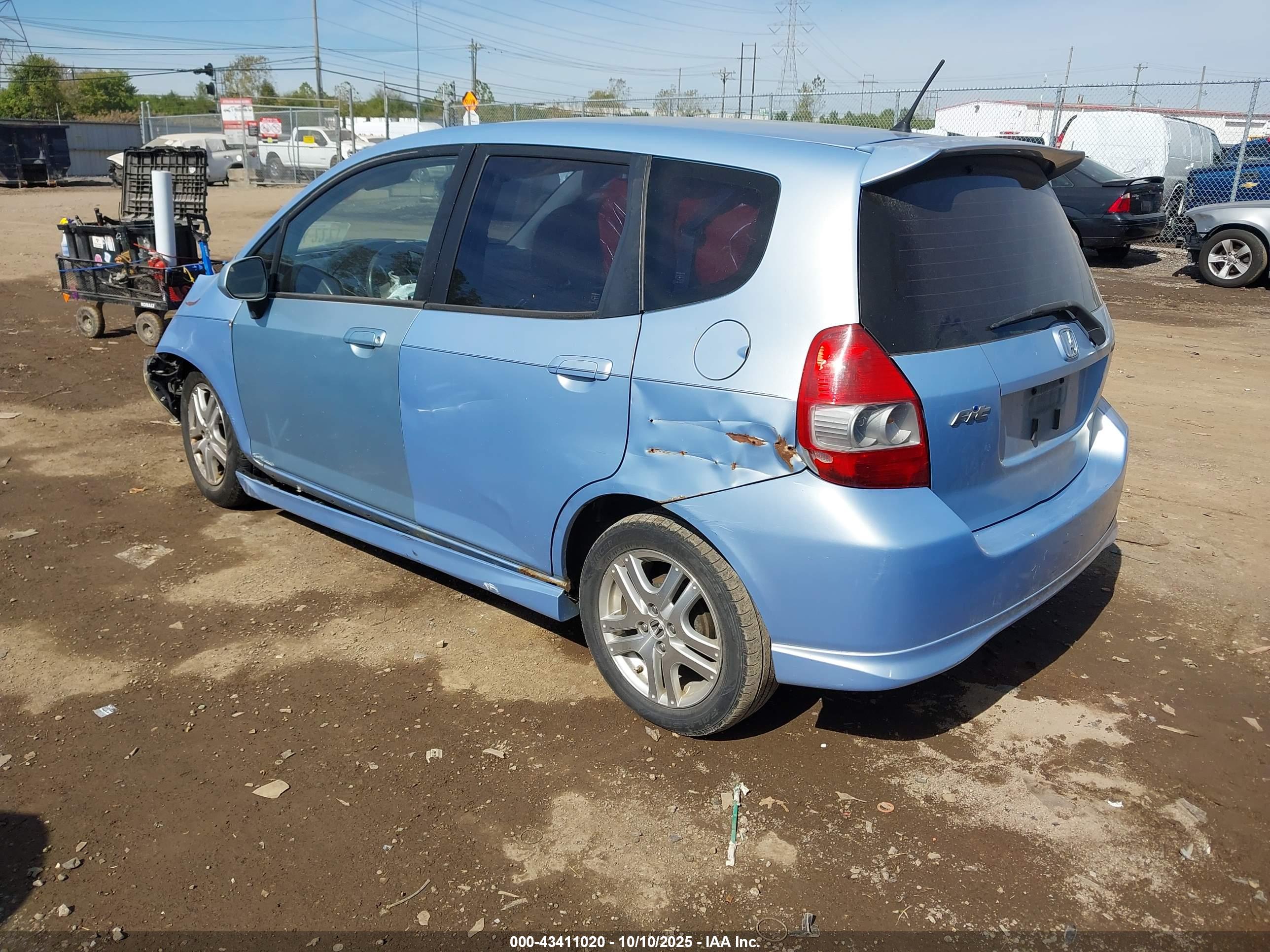 HONDA FIT image 3