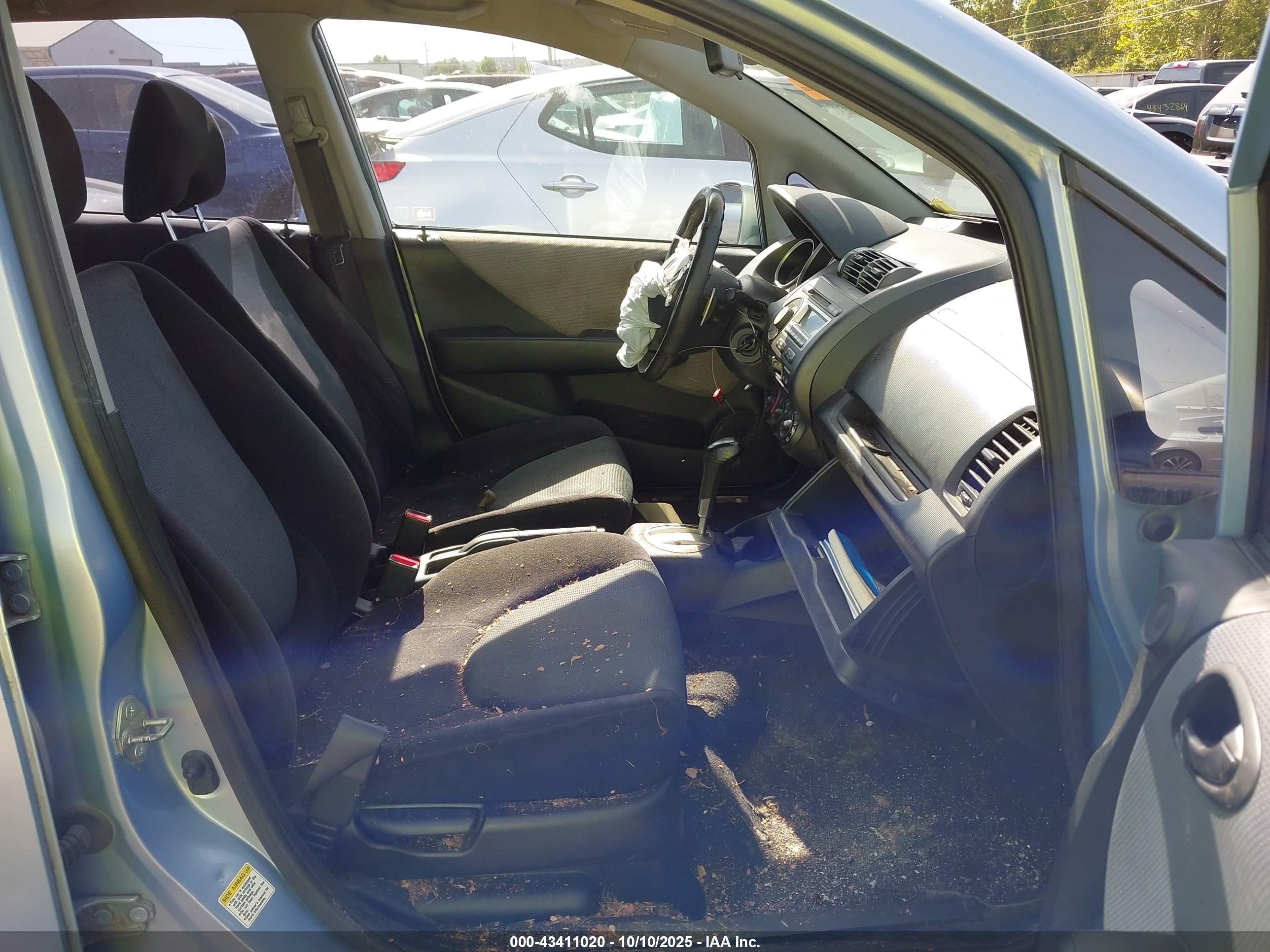 HONDA FIT image 5