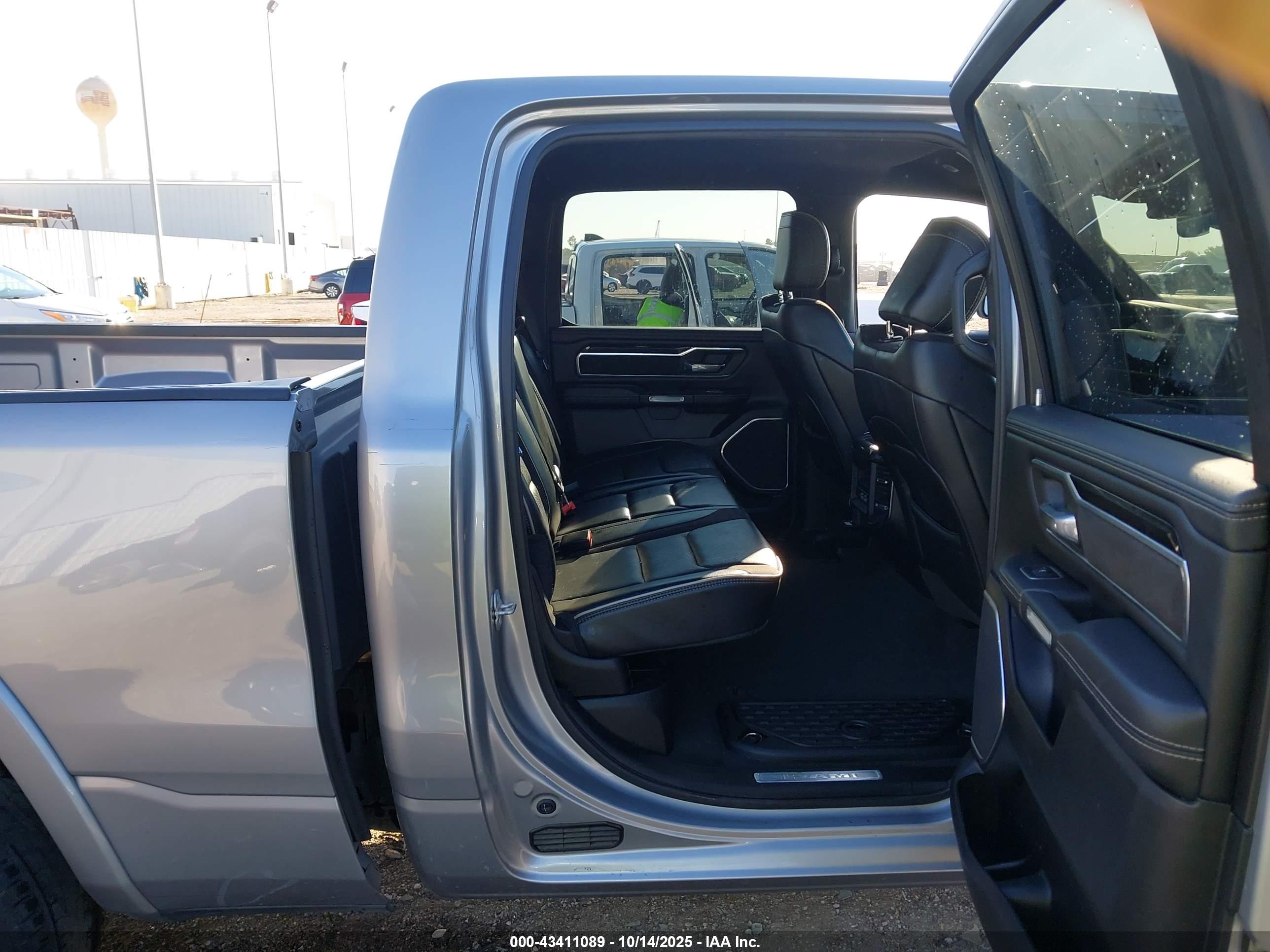 RAM 1500 image 8