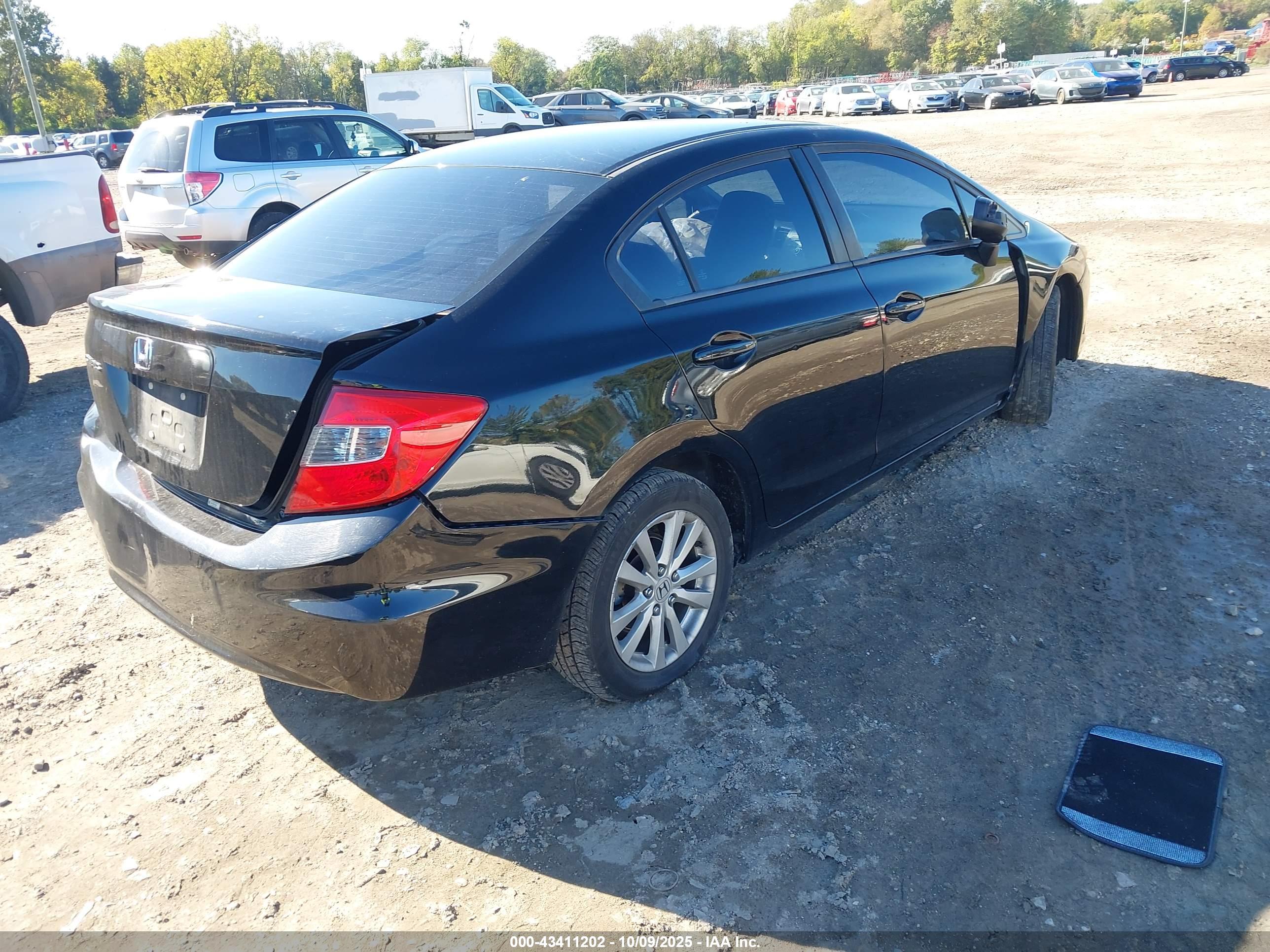 HONDA CIVIC image 4